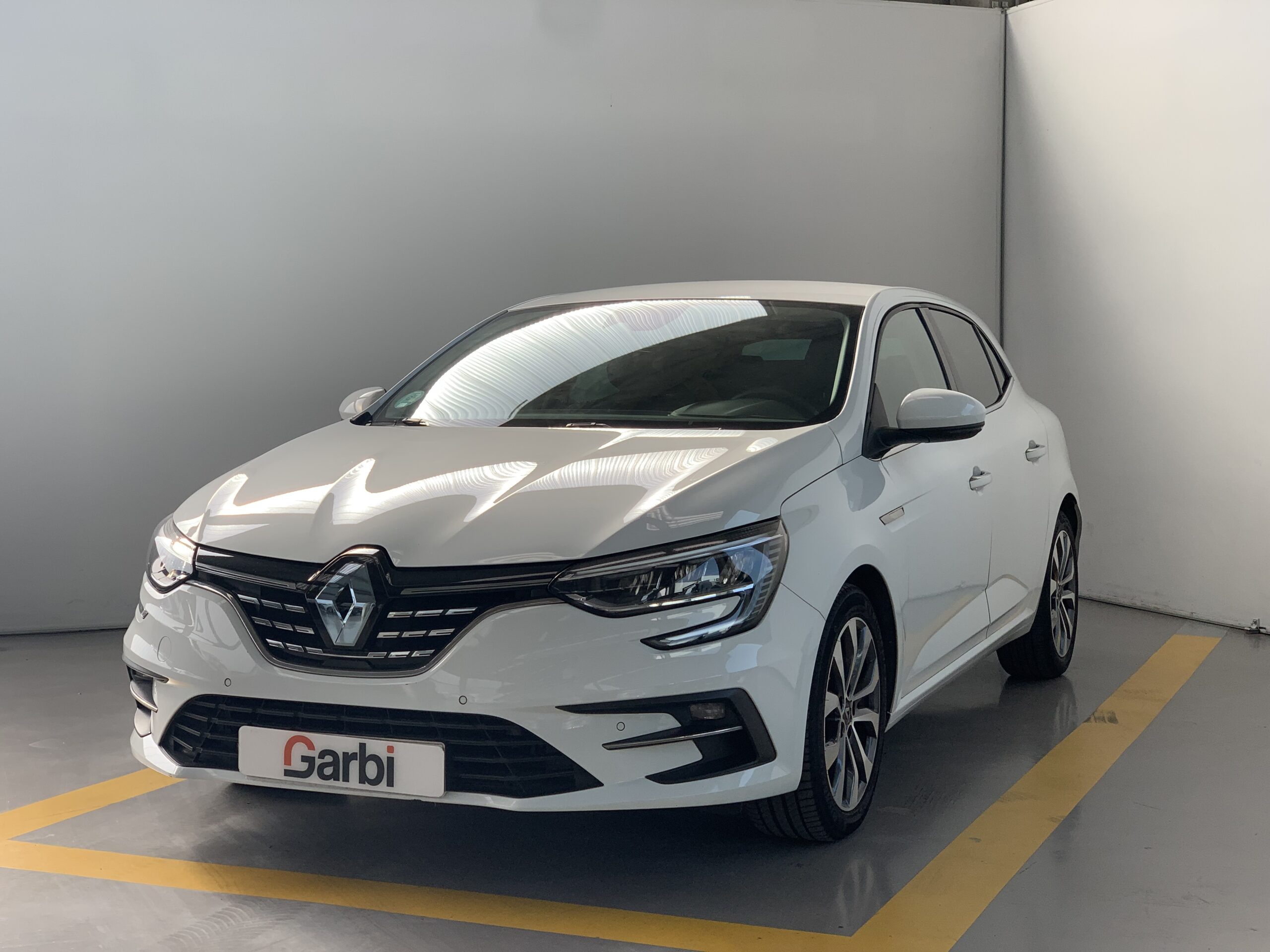 RENAULT MEGANE (BERLINA) TECHNO BLUE DCI 115CV + RUEDA