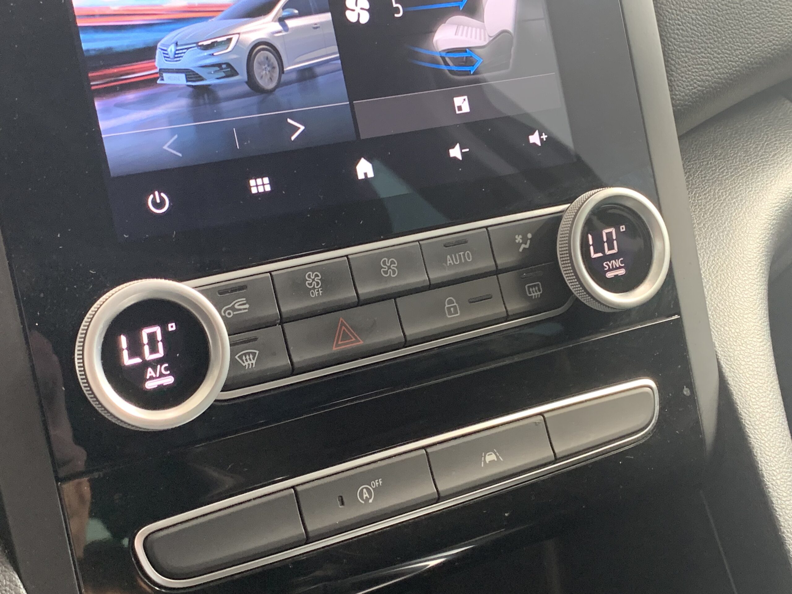 RENAULT MEGANE (BERLINA) TECHNO BLUE DCI 115CV + RUEDA