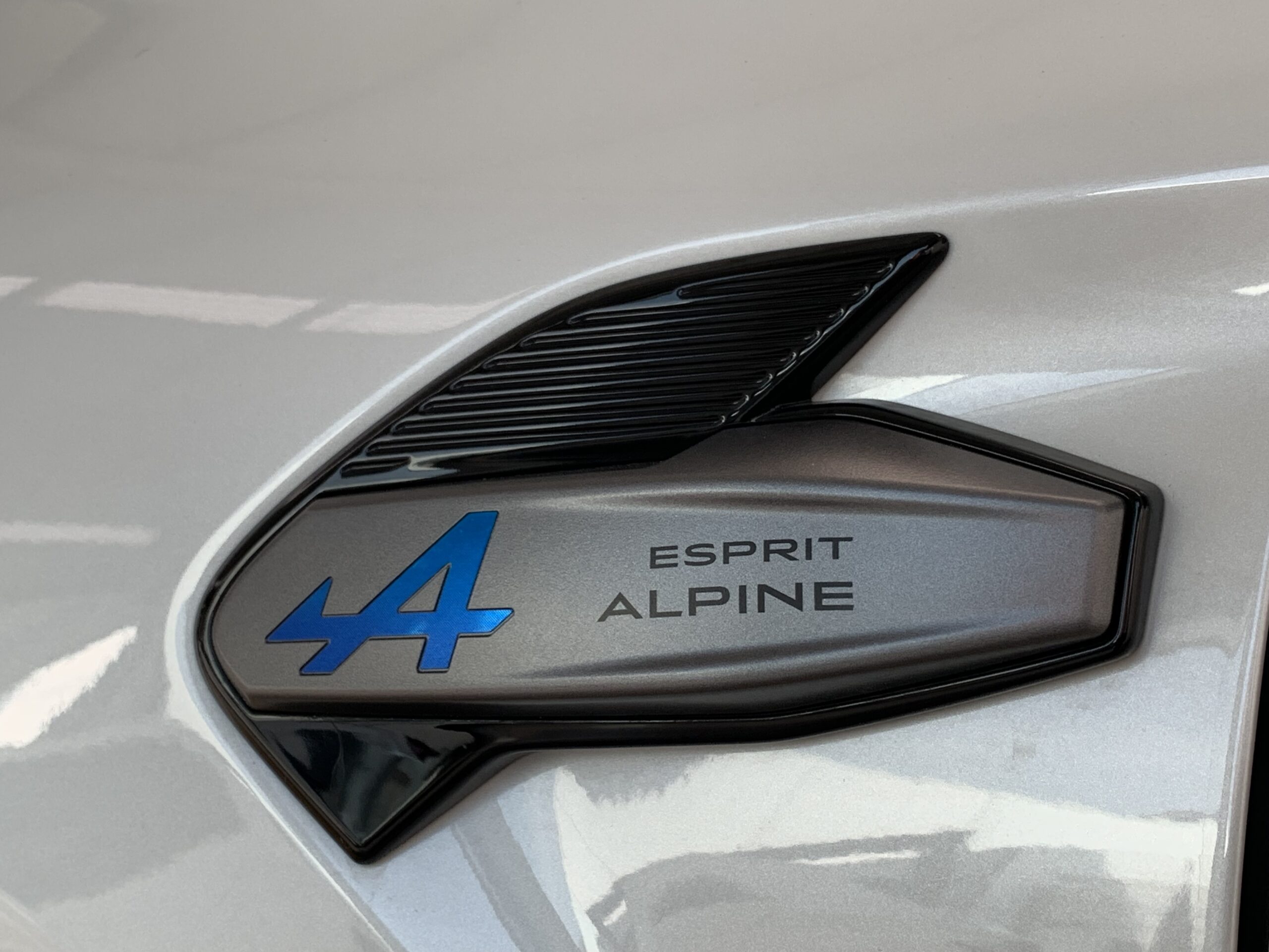 RENAULT SYMBIOZ ESPIRIT ALPINE E-TECH 145CV + PACK SAFETY & DRIVING