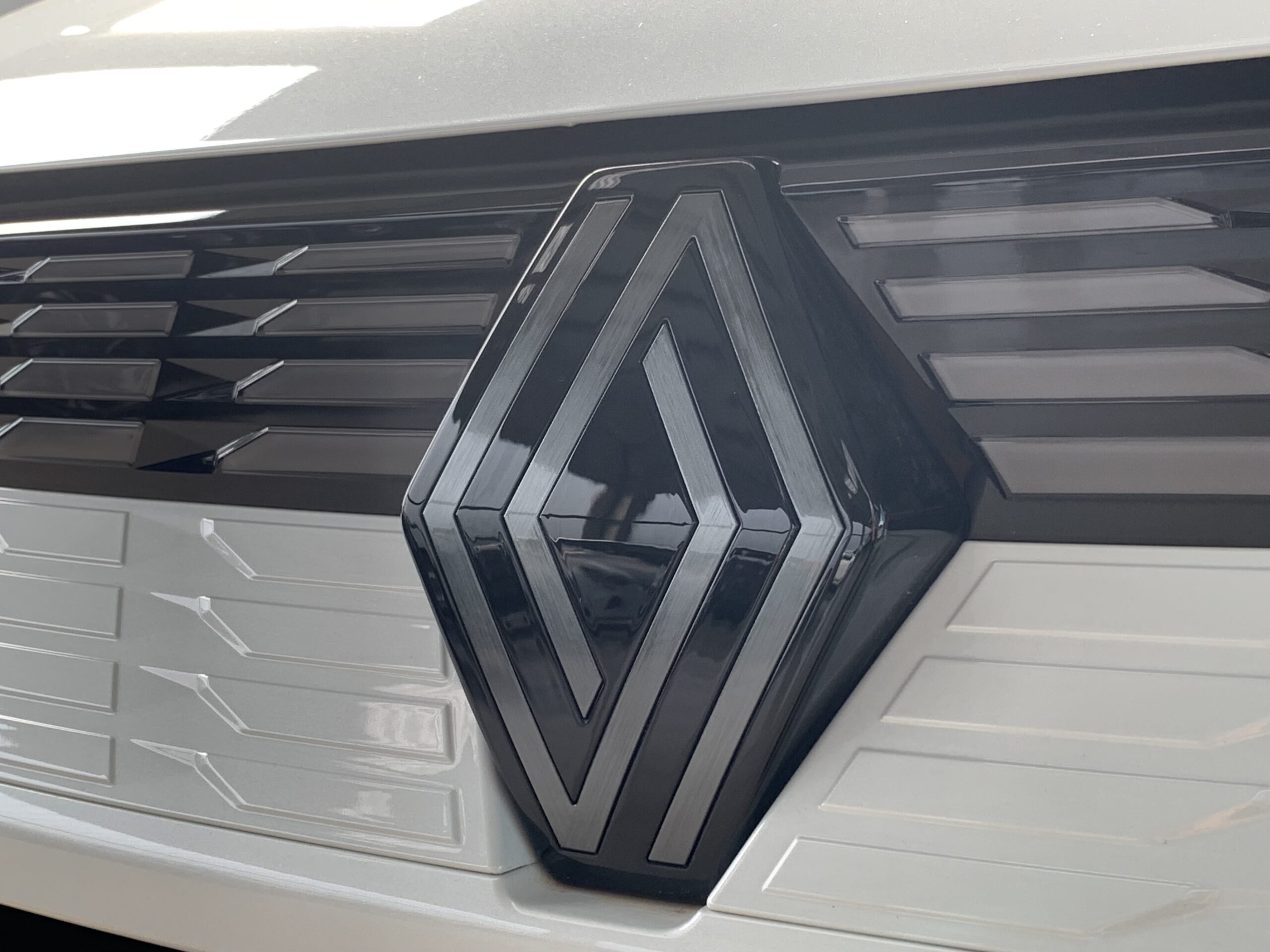 RENAULT SYMBIOZ ESPIRIT ALPINE E-TECH 145CV + PACK SAFETY & DRIVING