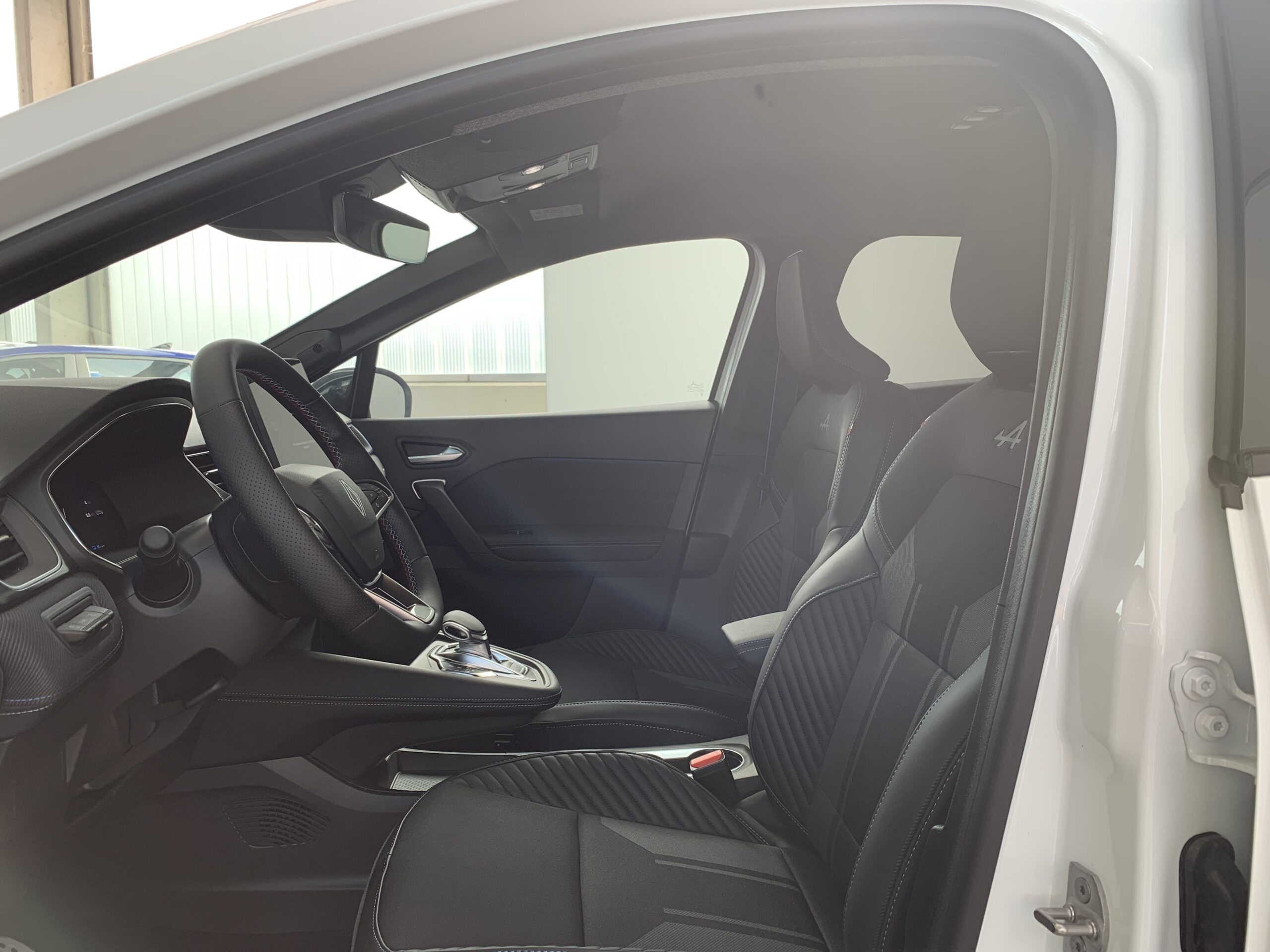 RENAULT SYMBIOZ ESPIRIT ALPINE E-TECH 145CV + PACK SAFETY & DRIVING