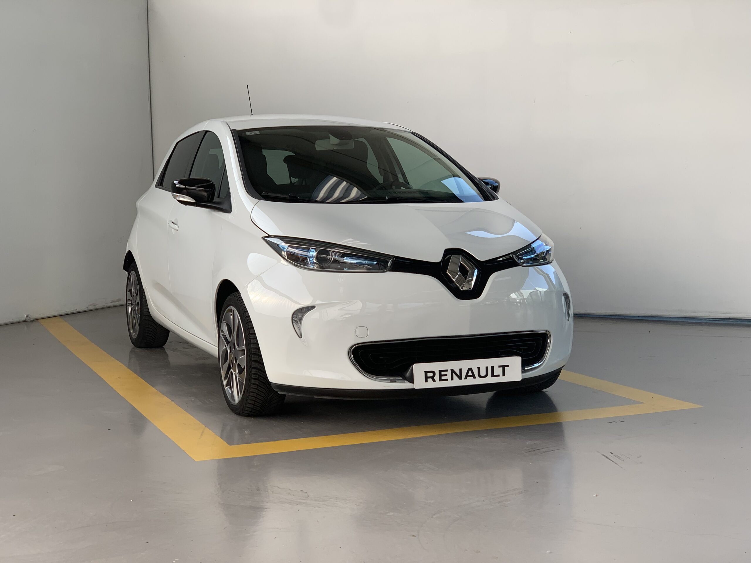 RENAULT ZOE LIMITED 40KWH R110 + LLANTAS DE ALEACION + RADAR CON CAMARA DE VISION TRASERA