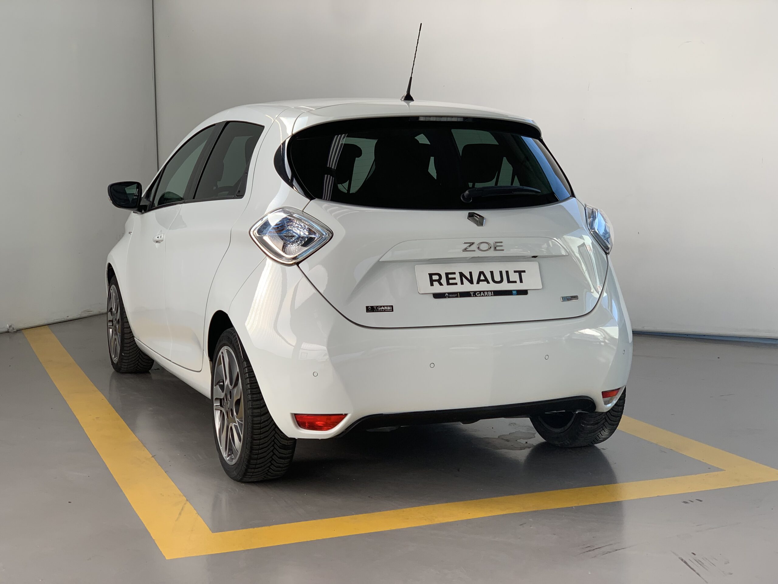 RENAULT ZOE LIMITED 40KWH R110 + LLANTAS DE ALEACION + RADAR CON CAMARA DE VISION TRASERA