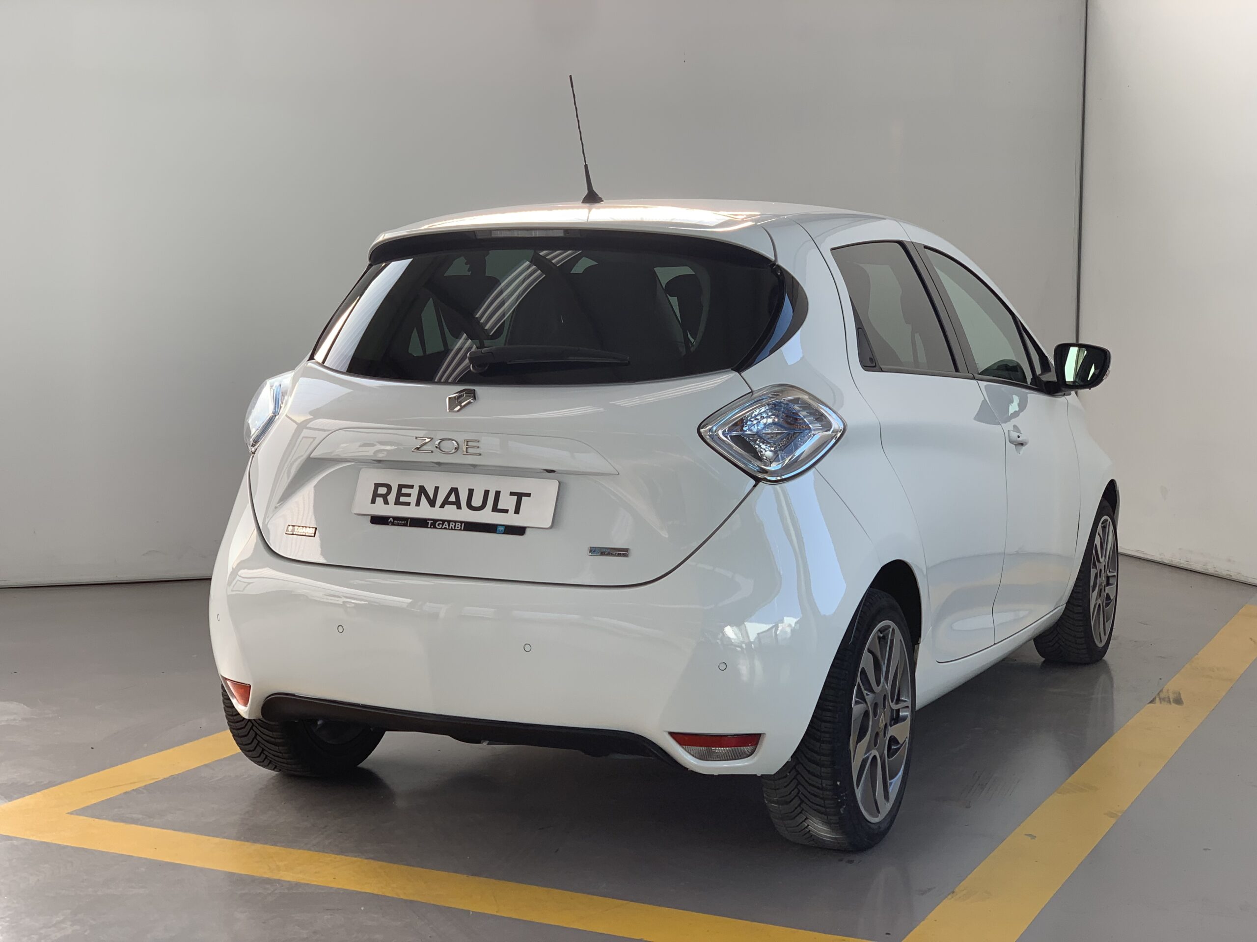 RENAULT ZOE LIMITED 40KWH R110 + LLANTAS DE ALEACION + RADAR CON CAMARA DE VISION TRASERA