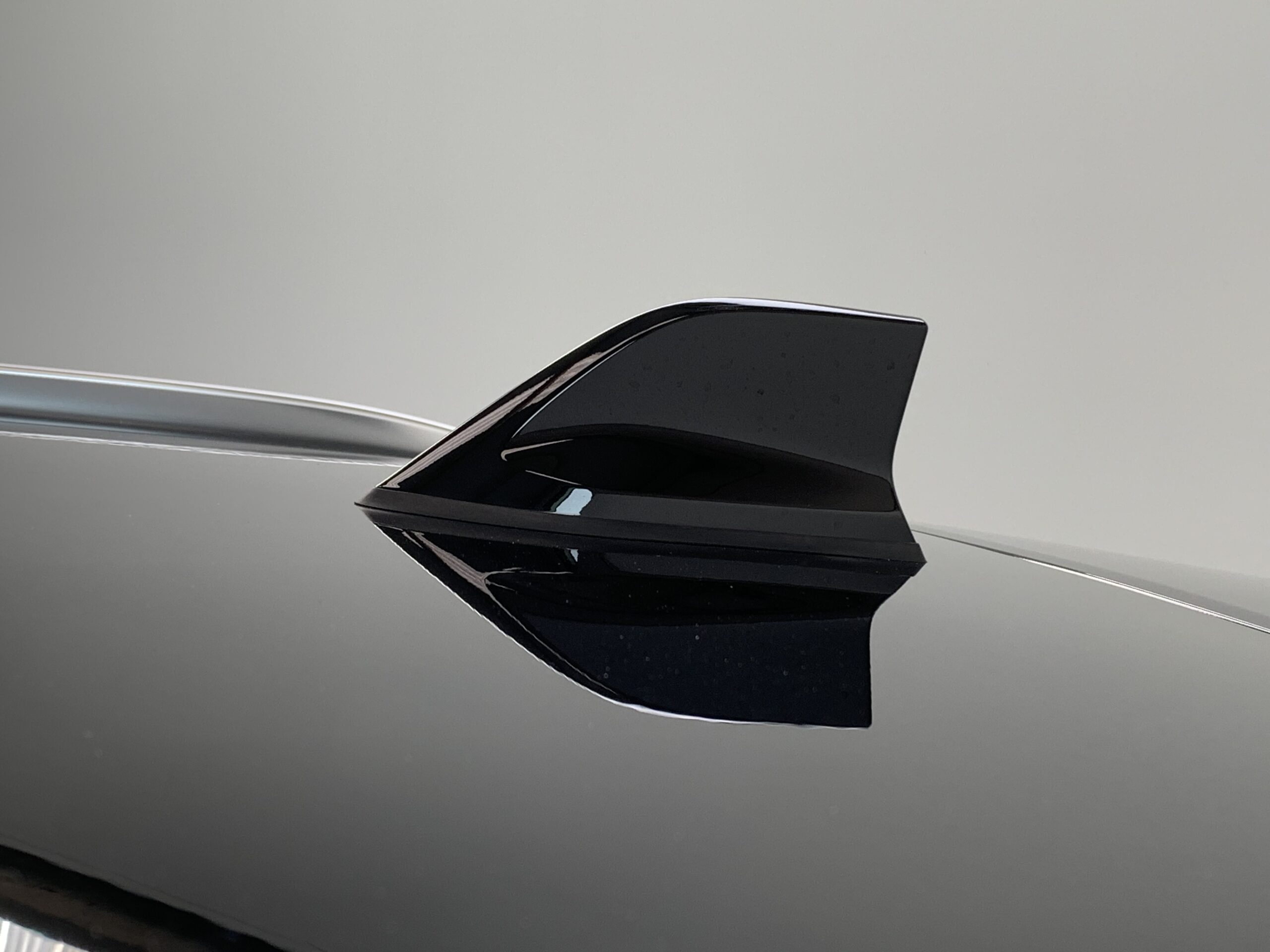 RENAULT CAPTUR TECHNO FULL HYBRID 145CV + BARRAS DE TECHO LONGITUDINALES + RUEDA DE EMERGENCIA + CAMARA 360º + APARCAMIENTO MANOS LIBRES + AYUDA AL APARCAMIENTO DELANTERO & TRASERO & LATERAL CON CAMARAS