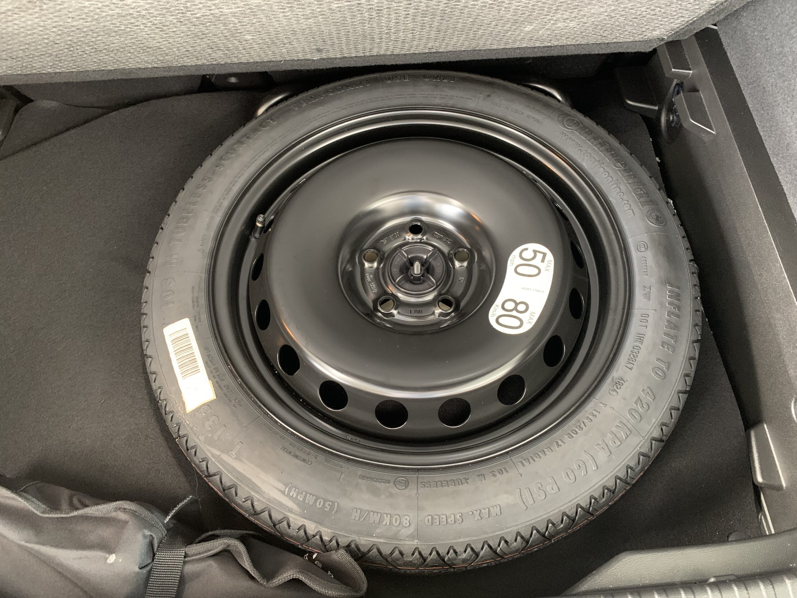 RENAULT CAPTUR TECHNO FULL HYBRID 145CV + BARRAS DE TECHO LONGITUDINALES + RUEDA DE EMERGENCIA + CAMARA 360º + APARCAMIENTO MANOS LIBRES + AYUDA AL APARCAMIENTO DELANTERO & TRASERO & LATERAL CON CAMARAS