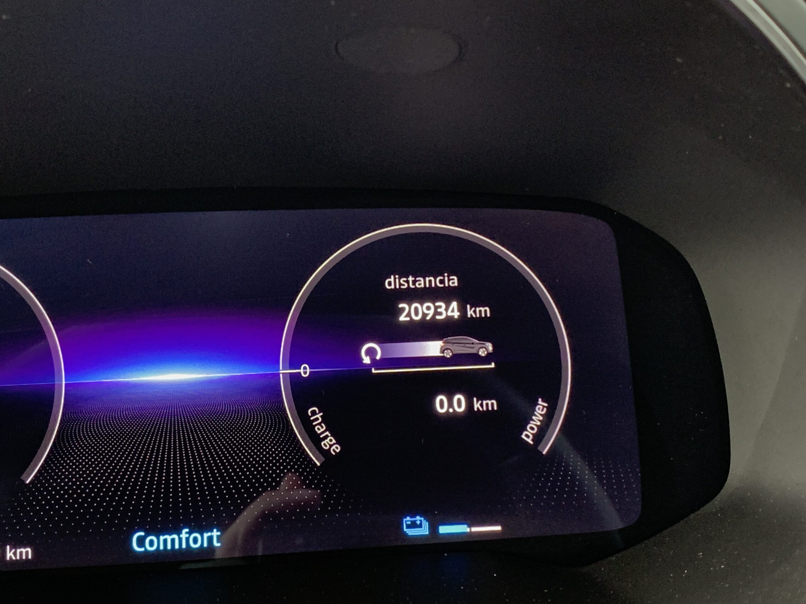 RENAULT CAPTUR TECHNO FULL HYBRID 145CV + BARRAS DE TECHO LONGITUDINALES + RUEDA DE EMERGENCIA + CAMARA 360º + APARCAMIENTO MANOS LIBRES + AYUDA AL APARCAMIENTO DELANTERO & TRASERO & LATERAL CON CAMARAS