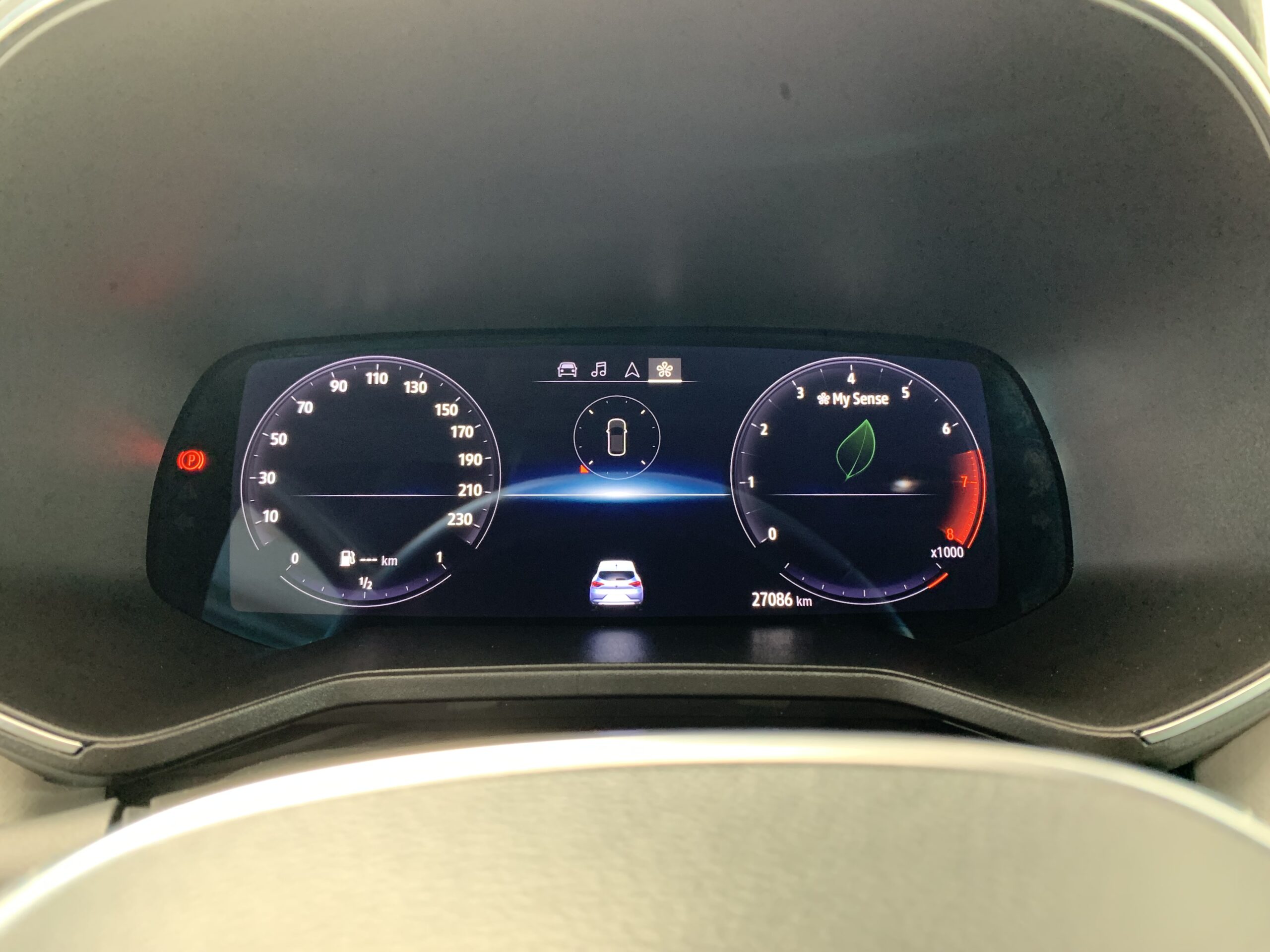 RENAULT CLIO TECHNO TCE 140CV + RUEDA DE REPUESTO + CARGADOR POR INDUCCION + PACK EASY PARKING + PACK LIGHTING + PACK FULL SCREEN EASY LINK