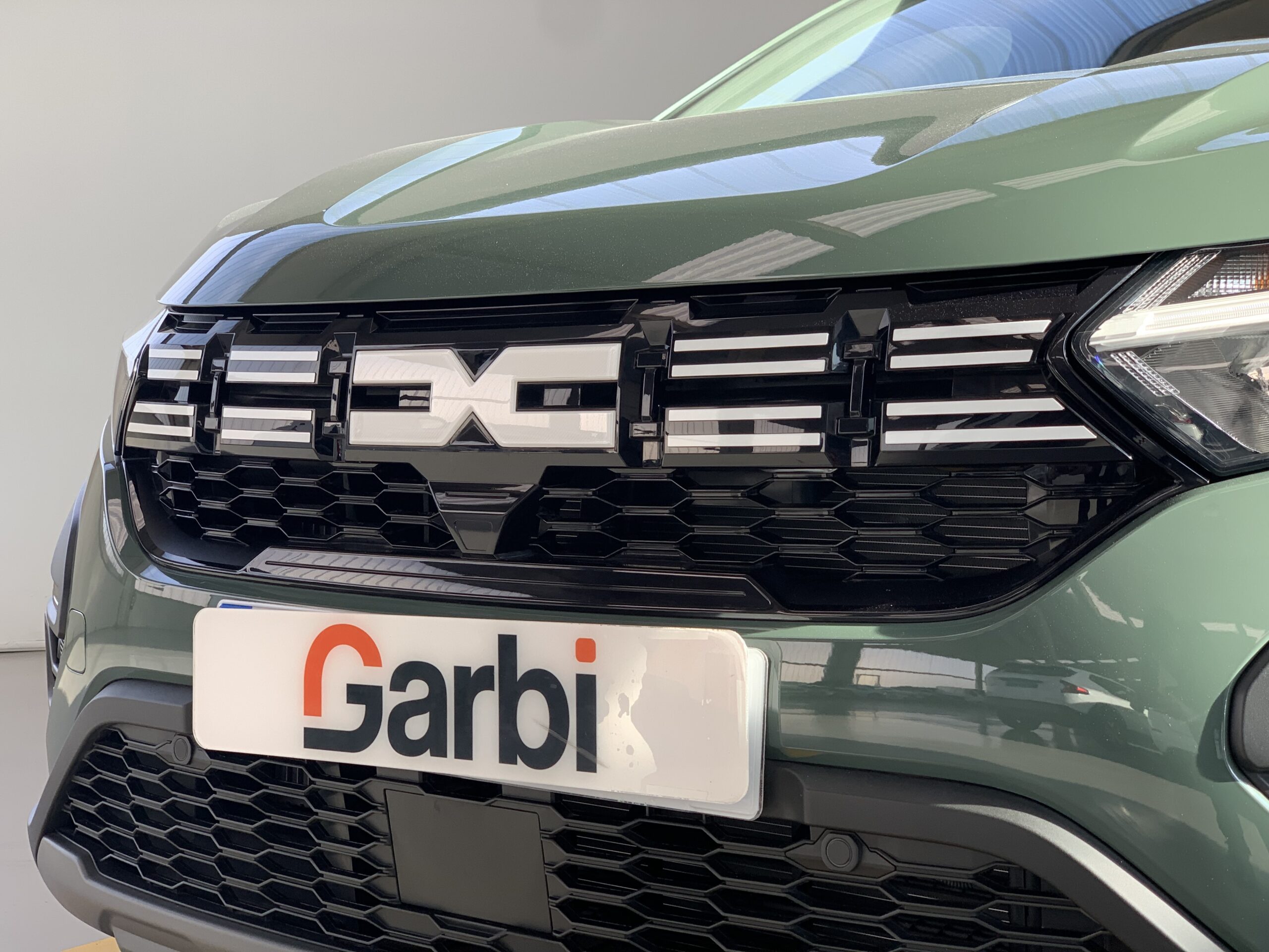 DACIA JOGGER EXPRESSION TCE 110CV 7 PLAZAS + RUEDA DE REPUESTO + CLIMATIZACION AUTOMATICA + PACK NAVEGACION + PACK EASY + PACK CITY