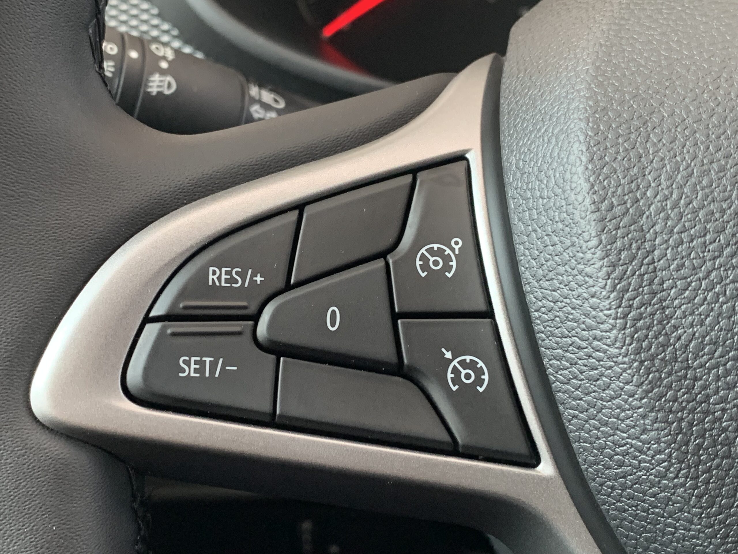 DACIA JOGGER EXPRESSION TCE 110CV 7 PLAZAS + RUEDA DE REPUESTO + CLIMATIZACION AUTOMATICA + PACK NAVEGACION + PACK EASY + PACK CITY