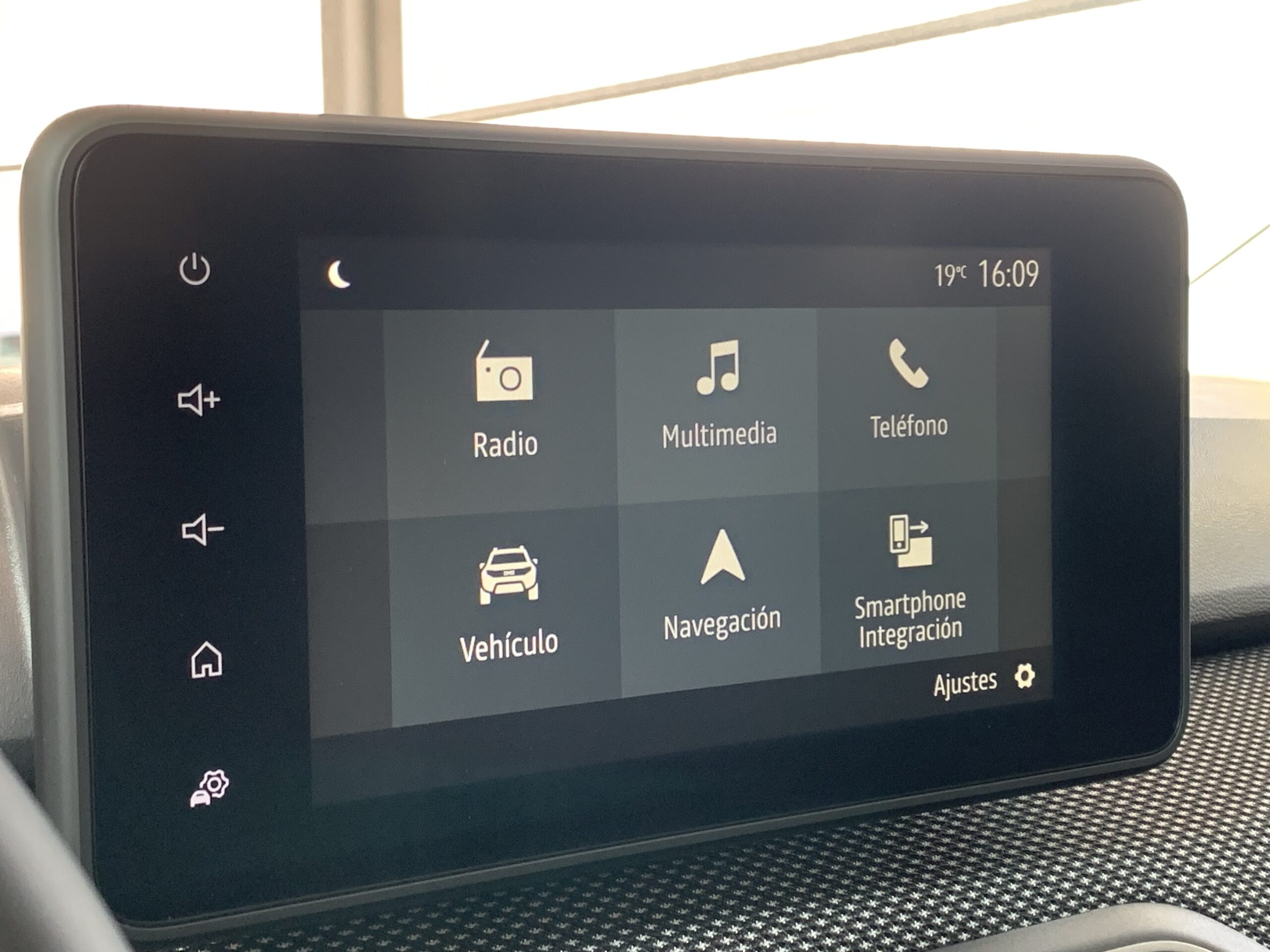 DACIA JOGGER EXPRESSION TCE 110CV 7 PLAZAS + RUEDA DE REPUESTO + CLIMATIZACION AUTOMATICA + PACK NAVEGACION + PACK EASY + PACK CITY