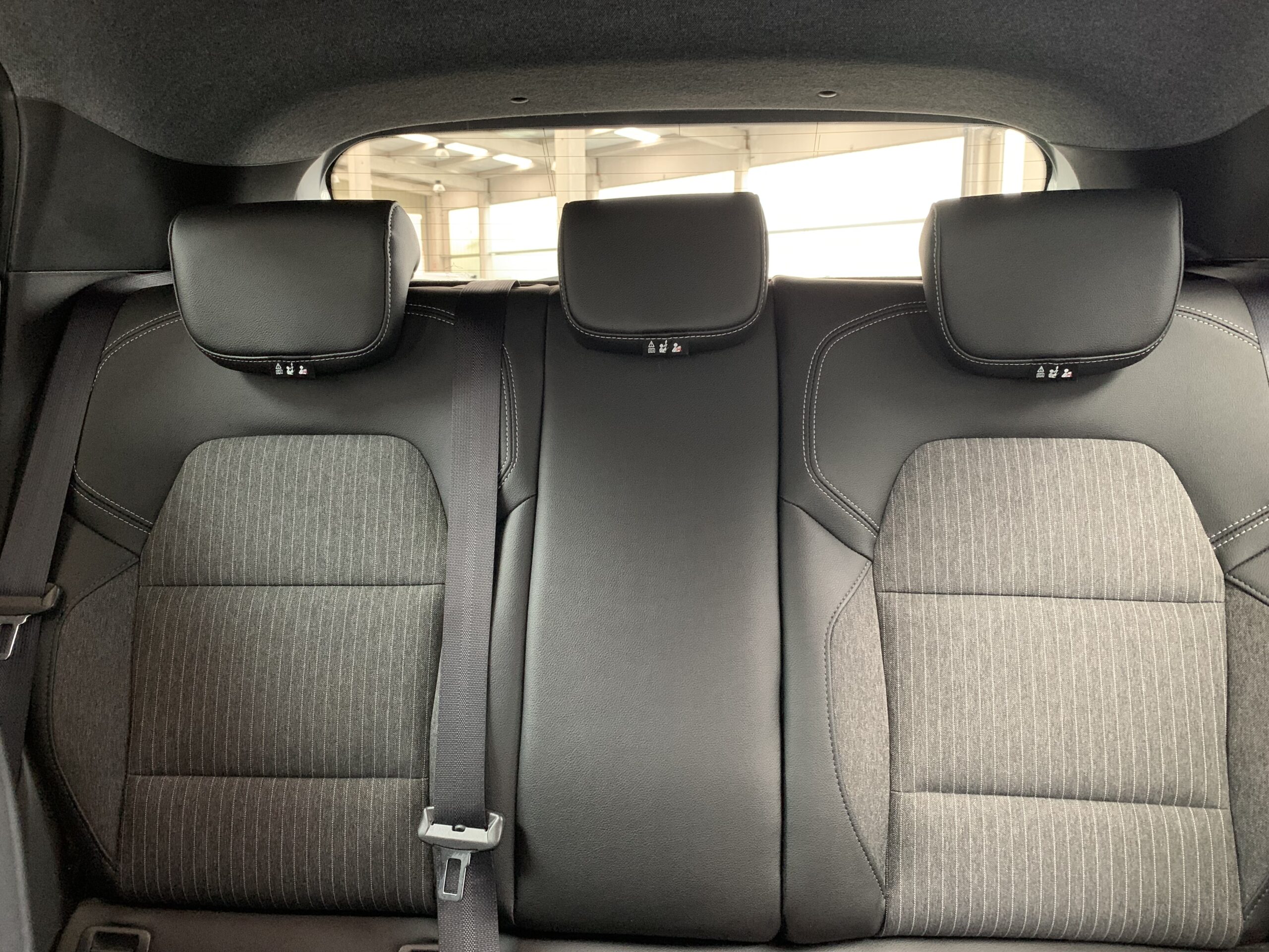 RENAULT CLIO TECHNO TCE 140CV + RUEDA DE REPUESTO + CARGADOR POR INDUCCION + PACK EASY PARKING + PACK LIGHTING + PACK FULL SCREEN EASY LINK