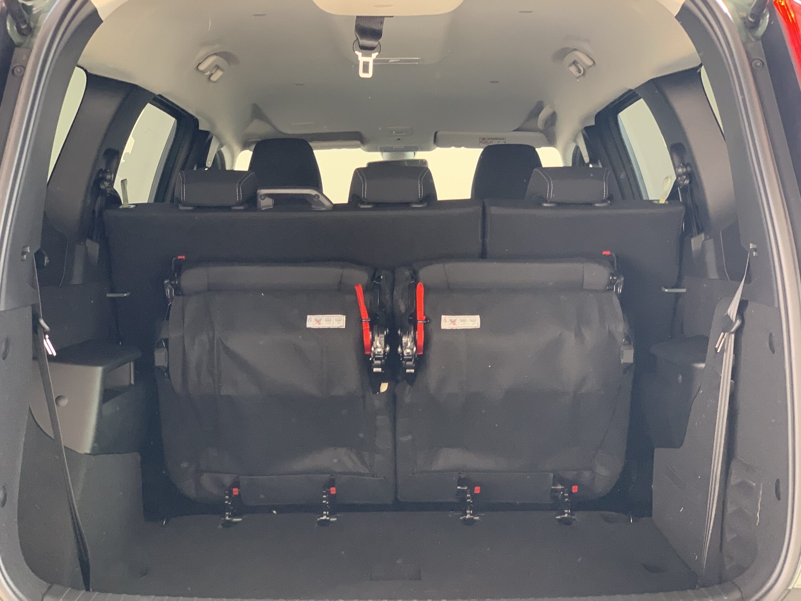 DACIA JOGGER EXPRESSION TCE 110CV 7 PLAZAS + RUEDA DE REPUESTO + CLIMATIZACION AUTOMATICA + PACK NAVEGACION + PACK EASY + PACK CITY