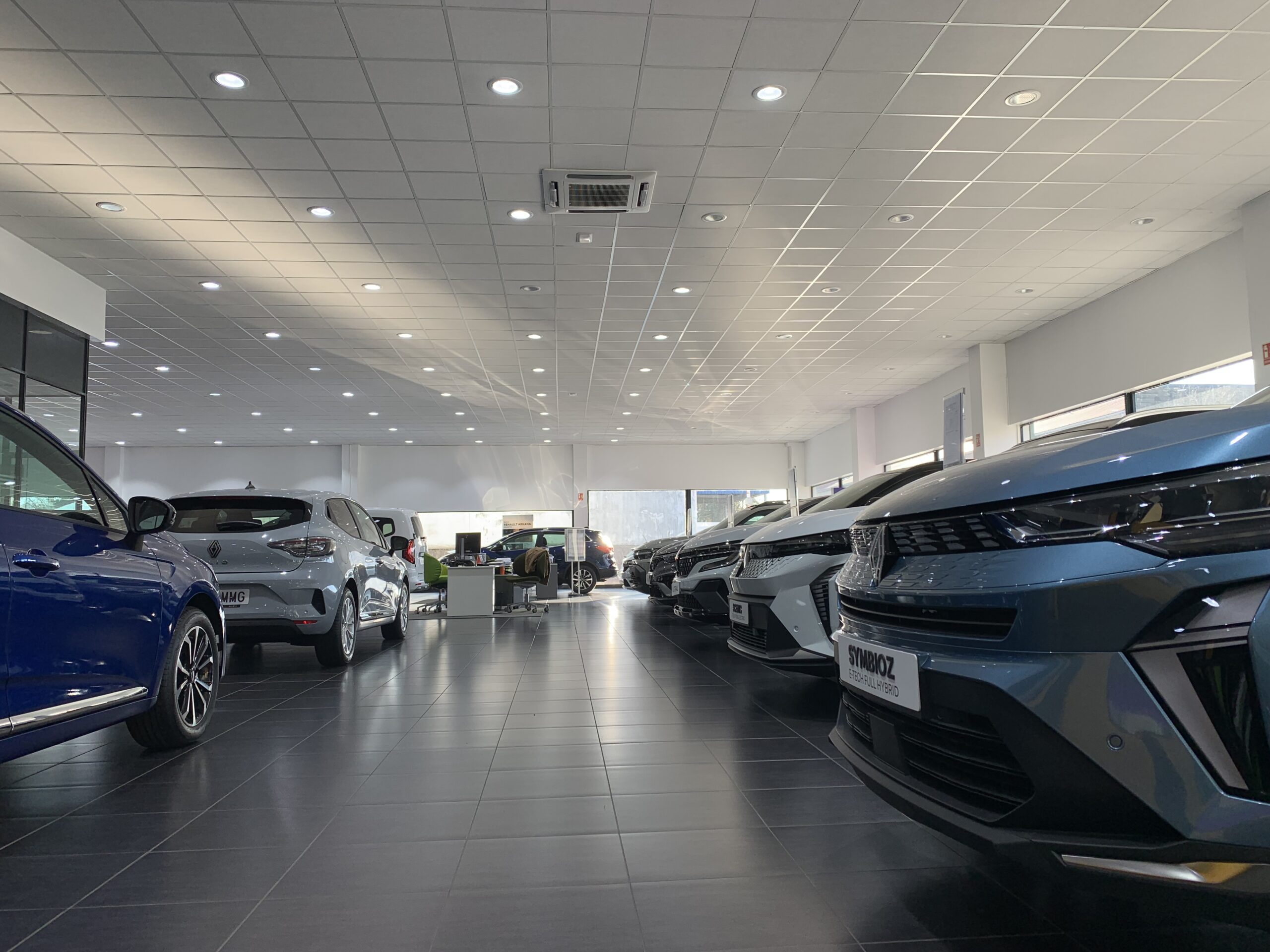 R5 TECHNO CONFORT 150CV + EMBELLECEDOR DE TITANIO