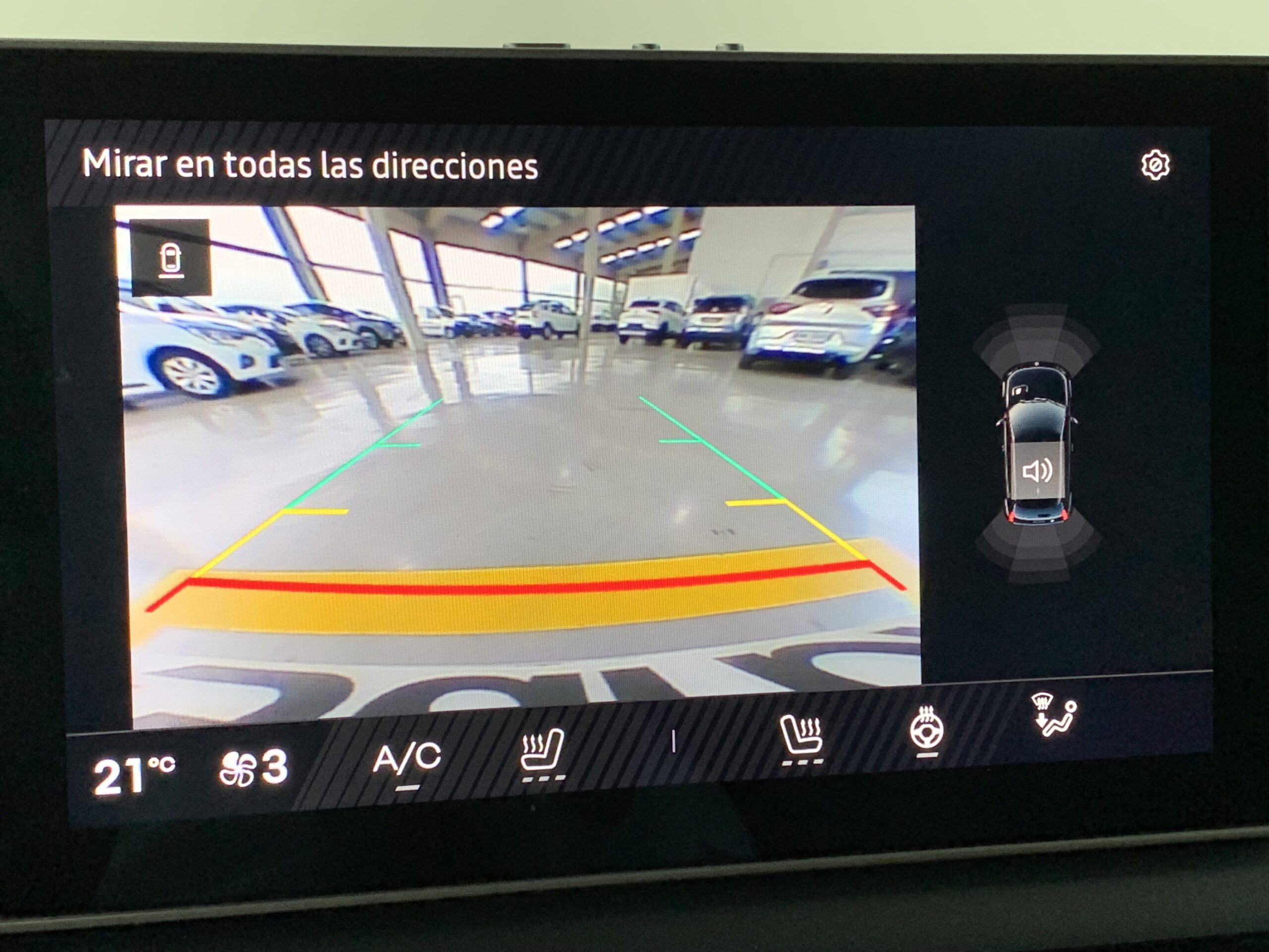 R5 ICONIC CINQ 150CV 100% ELECTRICO AUTONOMIA CONFORT (412KM DE AUTONOMIA)  + CARGA BIDIRECCIONAL POWER TO OBJECT + SISTEMA MULTIMEDIA OPEN RLINK 10,1´´ CON GOOGLE INTEGRADO Y AUDIO PREMIUM HARMAN KARDON + PACK EASY DRIVE