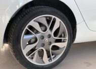 RENAULT ZOE LIMITED 40KWH 110CV + LLANTAS DE ALEACION 17´´ + RADAR CON CAMARA DE VISION TRASERA