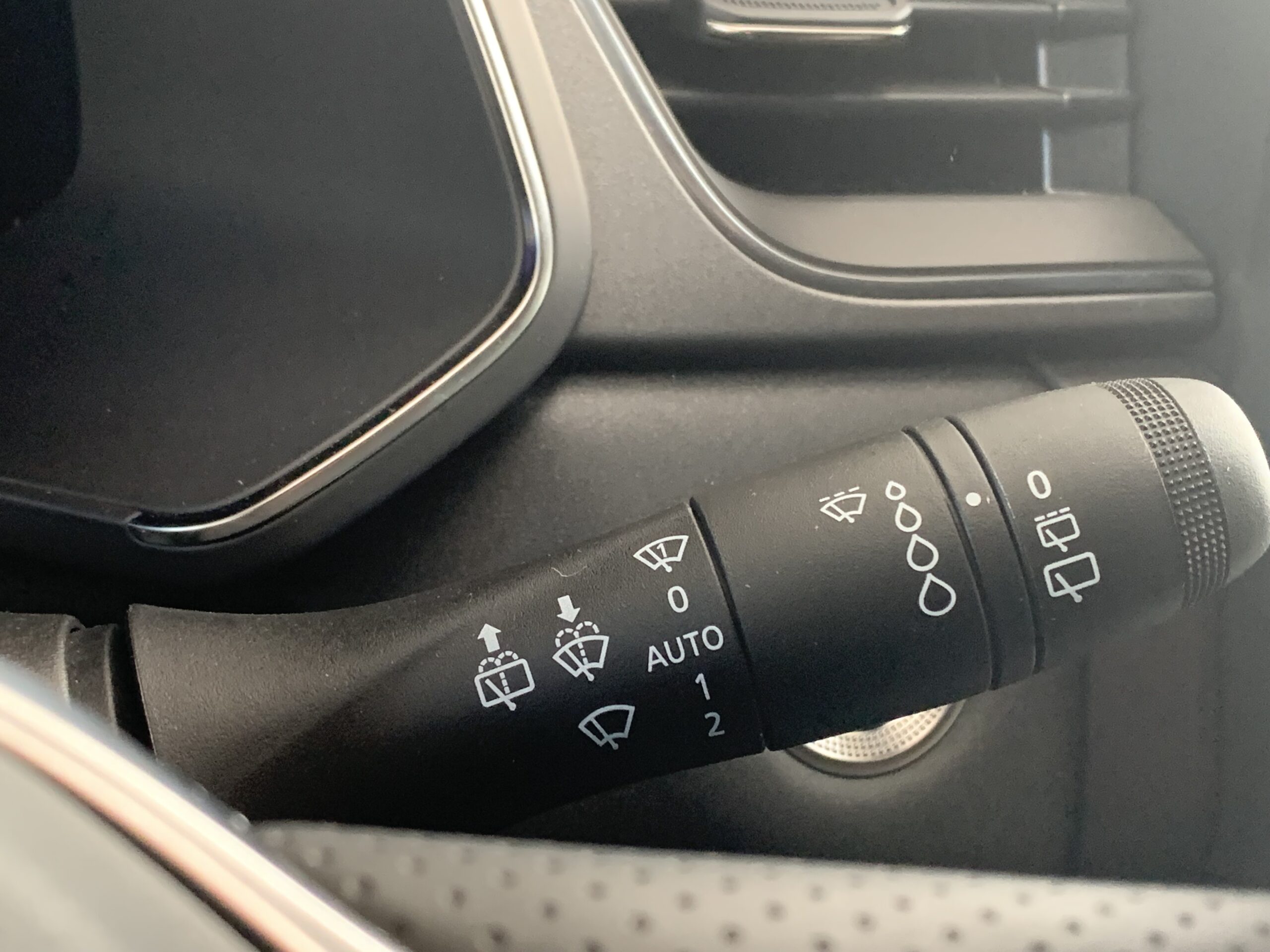 RENAULT SYMBIOZ TECHNO FULL HYBRID 145CV