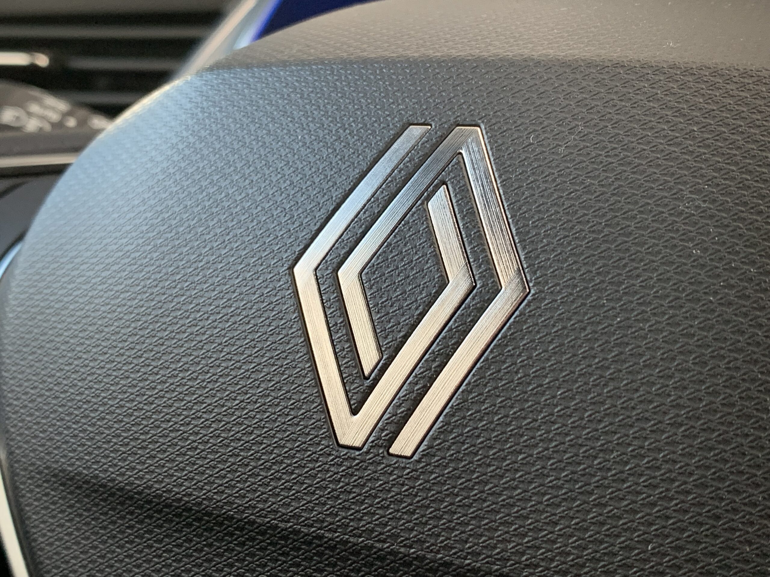 RENAULT SYMBIOZ TECHNO FULL HYBRID 145CV