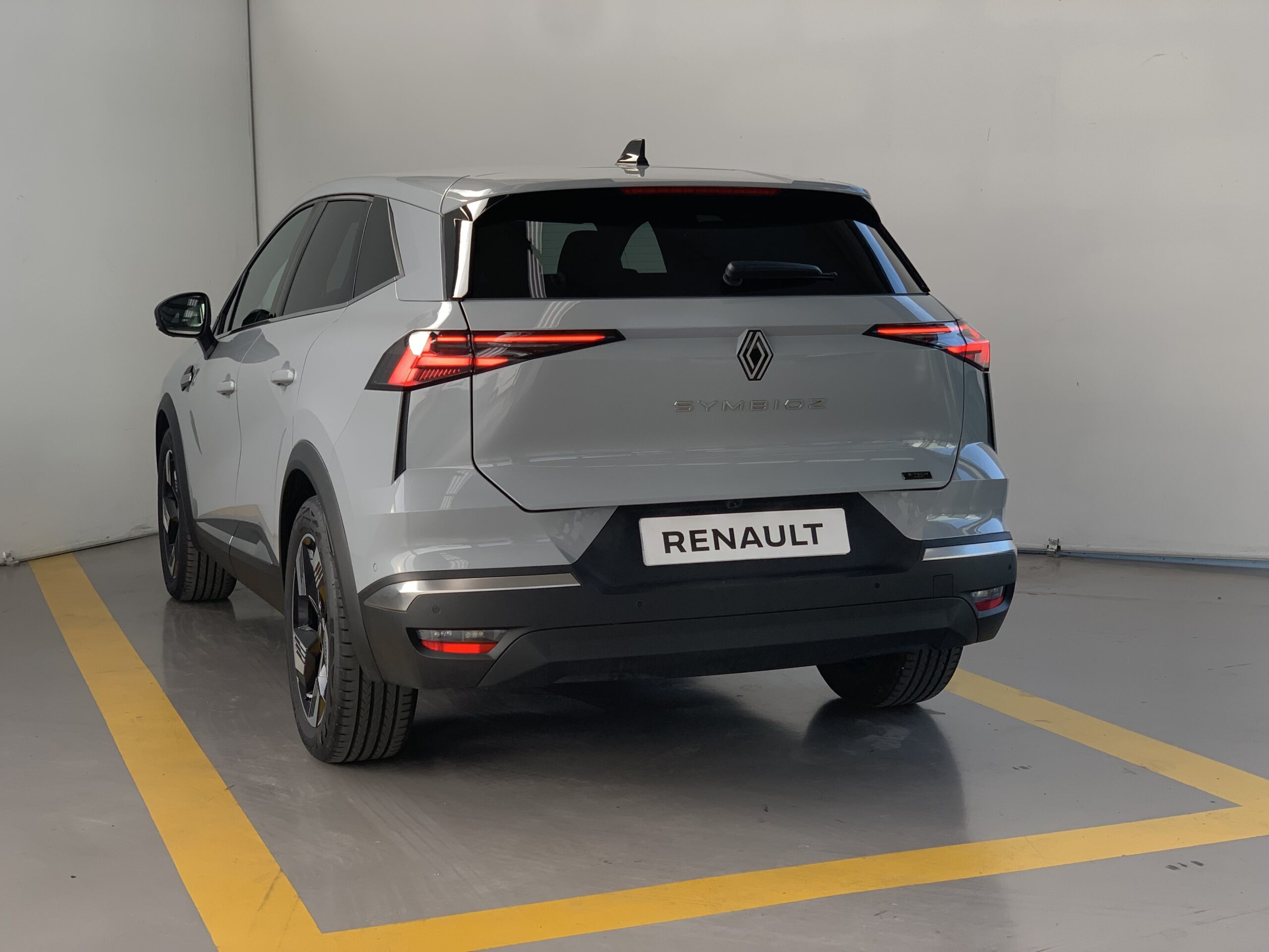 RENAULT SYMBIOZ TECHNO FULL HYBRID 145CV