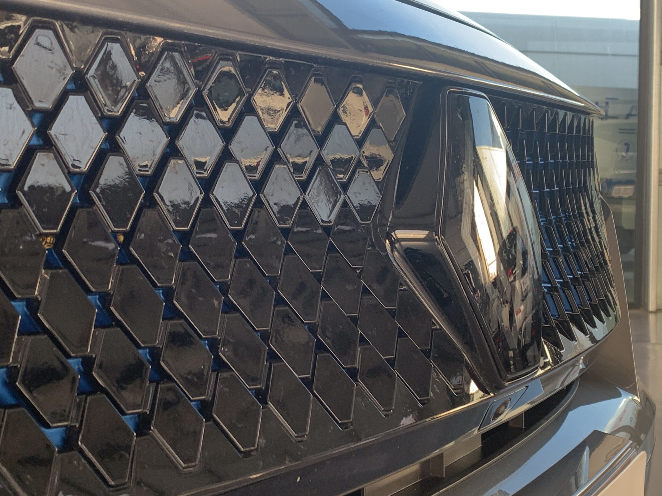 RENAULT RAFALE ESPIRIT ALPINE FULL HYBRID 200CV + PACK DRIVING & HEATING + PACK CITY PREMIUM + PACK CONFORT + RUEDA DE EMERGENCIA