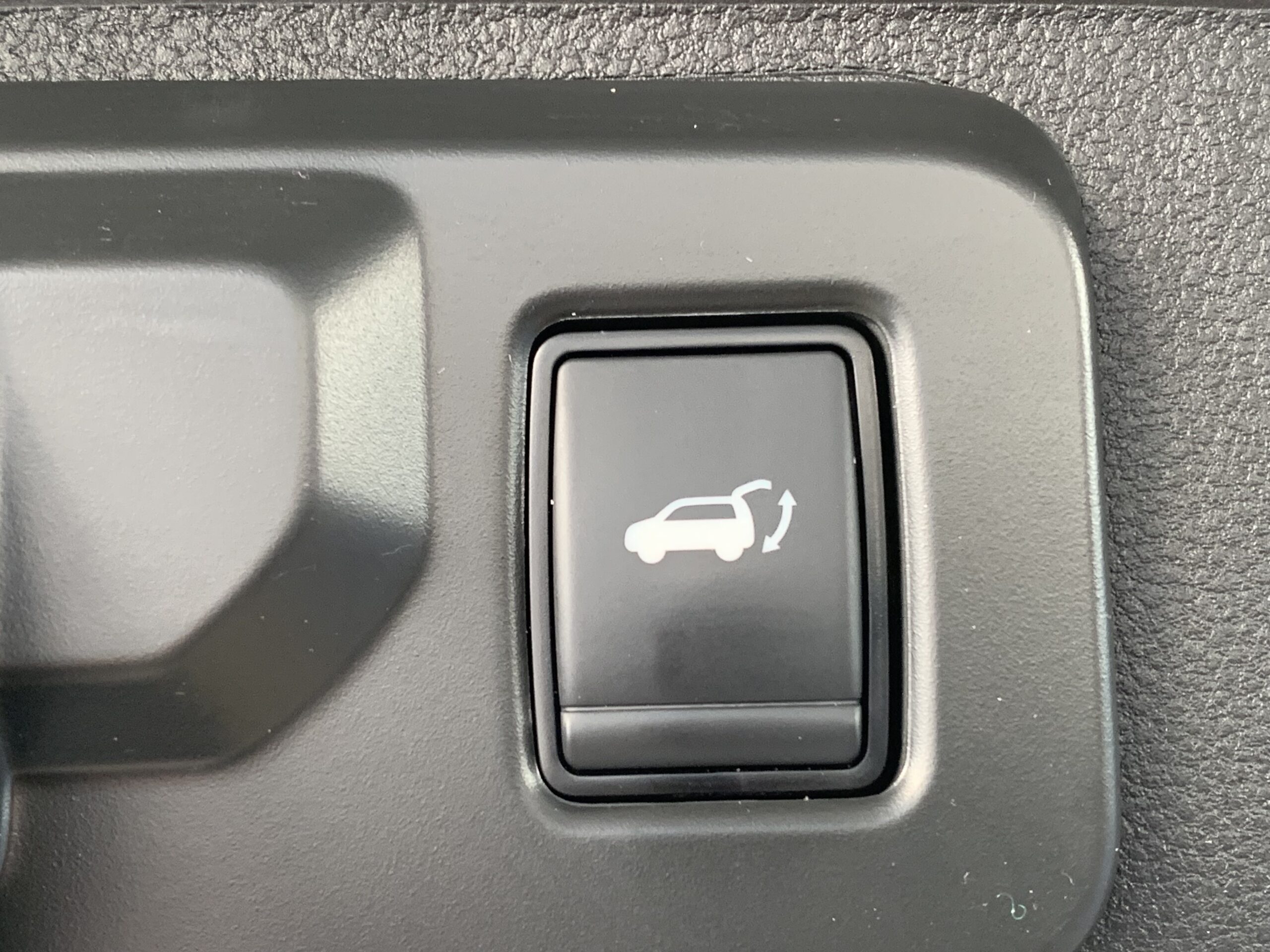 RENAULT RAFALE ESPIRIT ALPINE FULL HYBRID 200CV + PACK DRIVING & HEATING + PACK CITY PREMIUM + PACK CONFORT + RUEDA DE EMERGENCIA