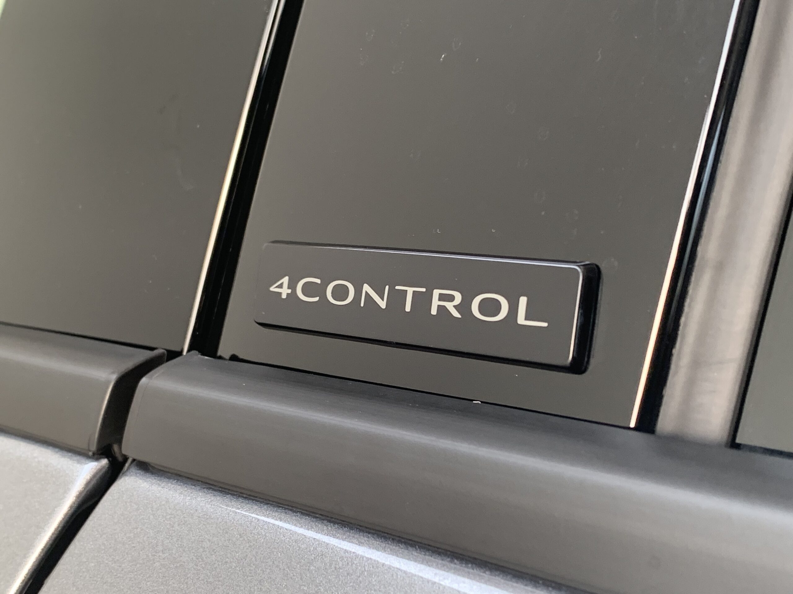 RENAULT RAFALE ESPIRIT ALPINE FULL HYBRID 200CV + PACK DRIVING & HEATING + PACK CITY PREMIUM + PACK CONFORT + RUEDA DE EMERGENCIA