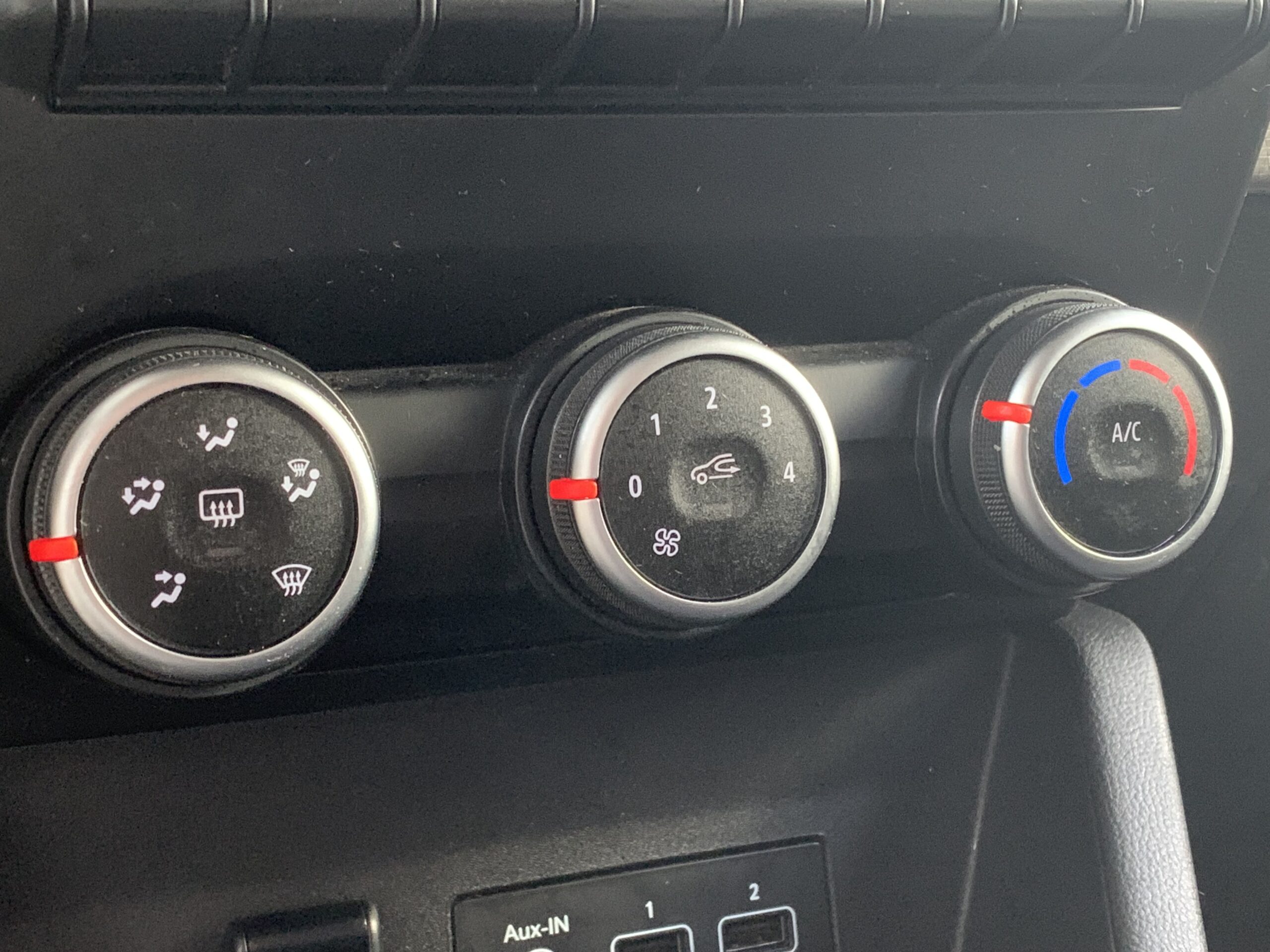 RENAULT CLIO LIMITED TCE 90CV