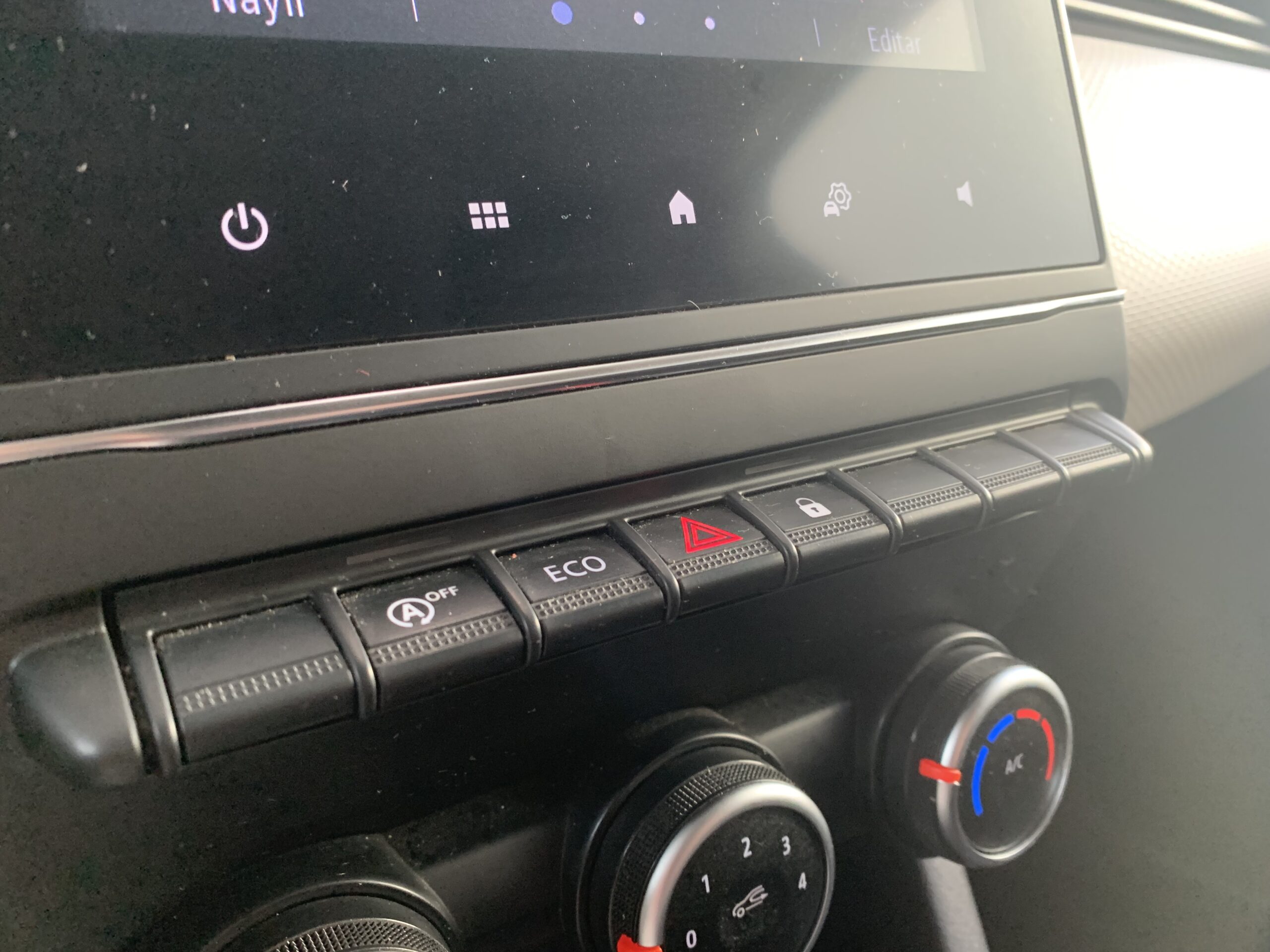 RENAULT CLIO LIMITED TCE 90CV