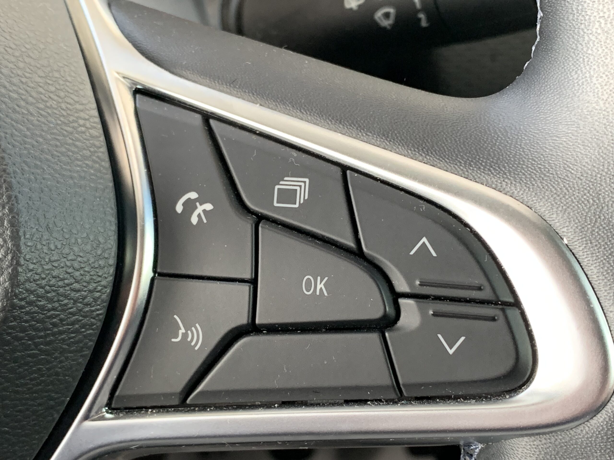 RENAULT CLIO EQUILIBRE DCI DE 100CV + RUEDA DE REPUESTO