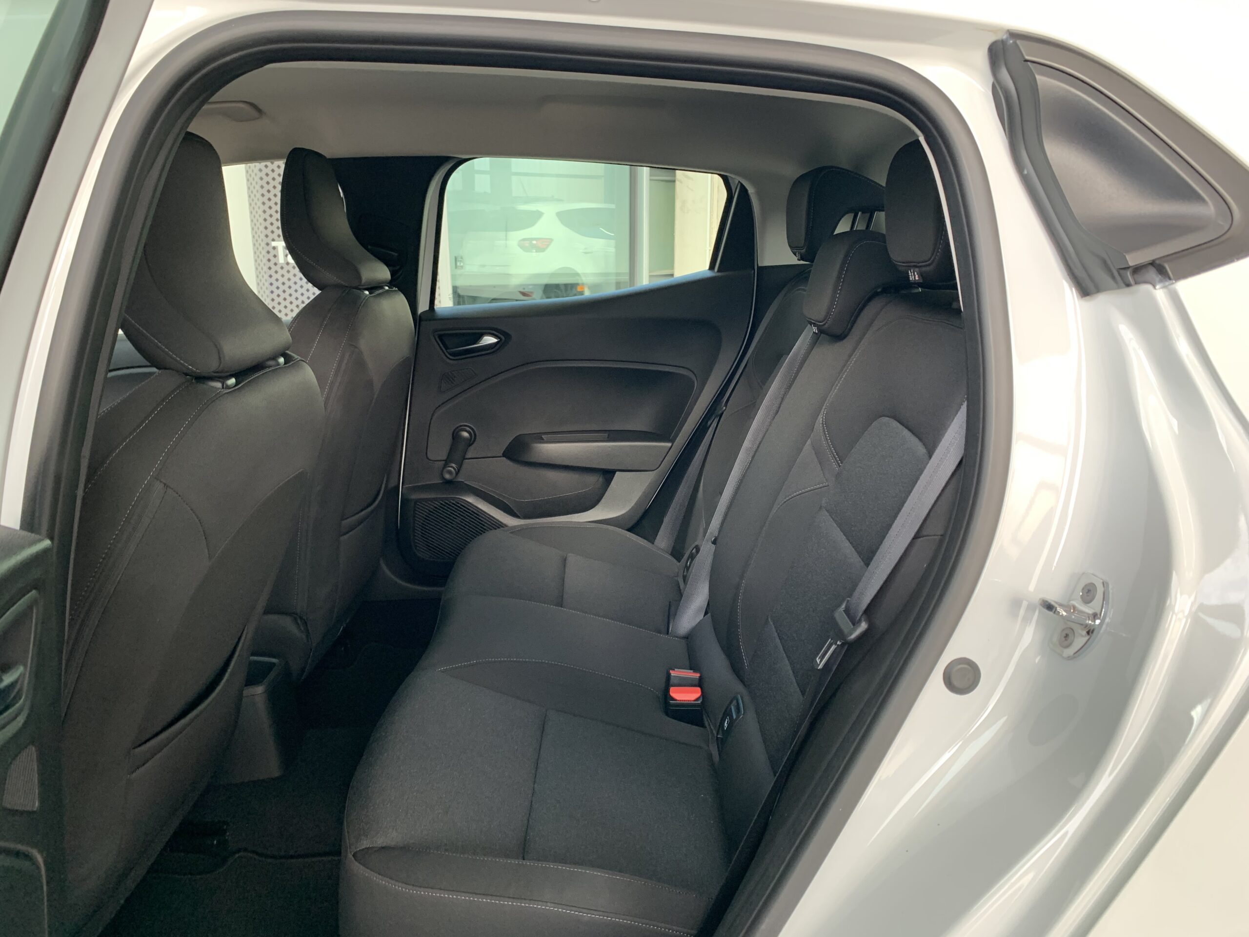 RENAULT CLIO EQUILIBRE DCI DE 100CV + RUEDA DE REPUESTO