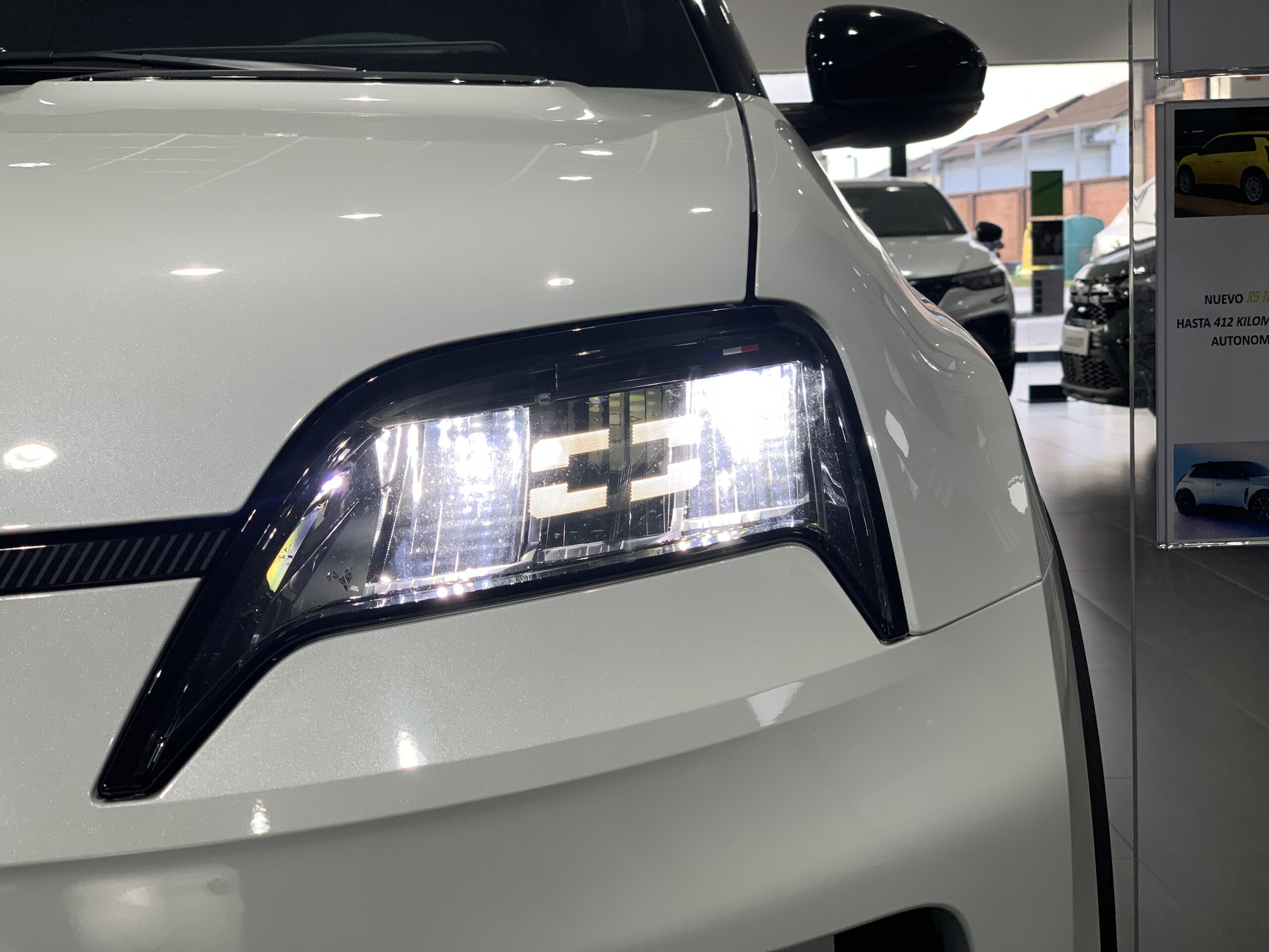 R5 TECHNO CONFORT 150CV + EMBELLECEDOR DE TITANIO