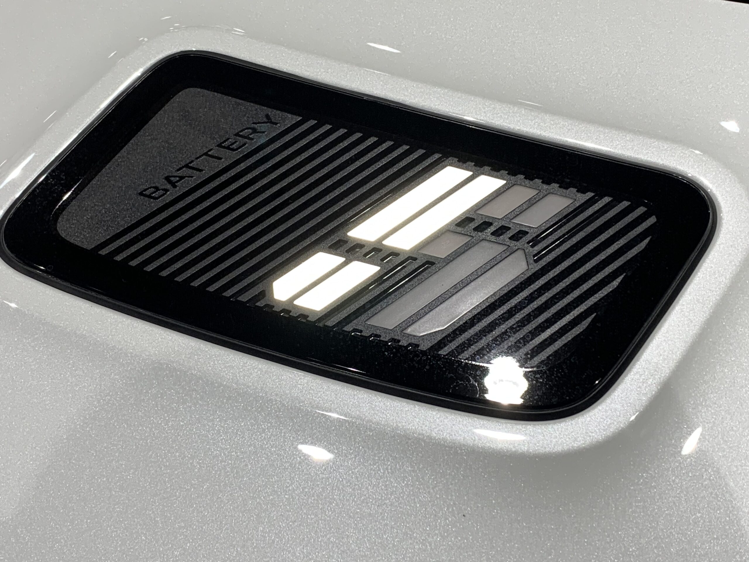 R5 TECHNO CONFORT 150CV + EMBELLECEDOR DE TITANIO