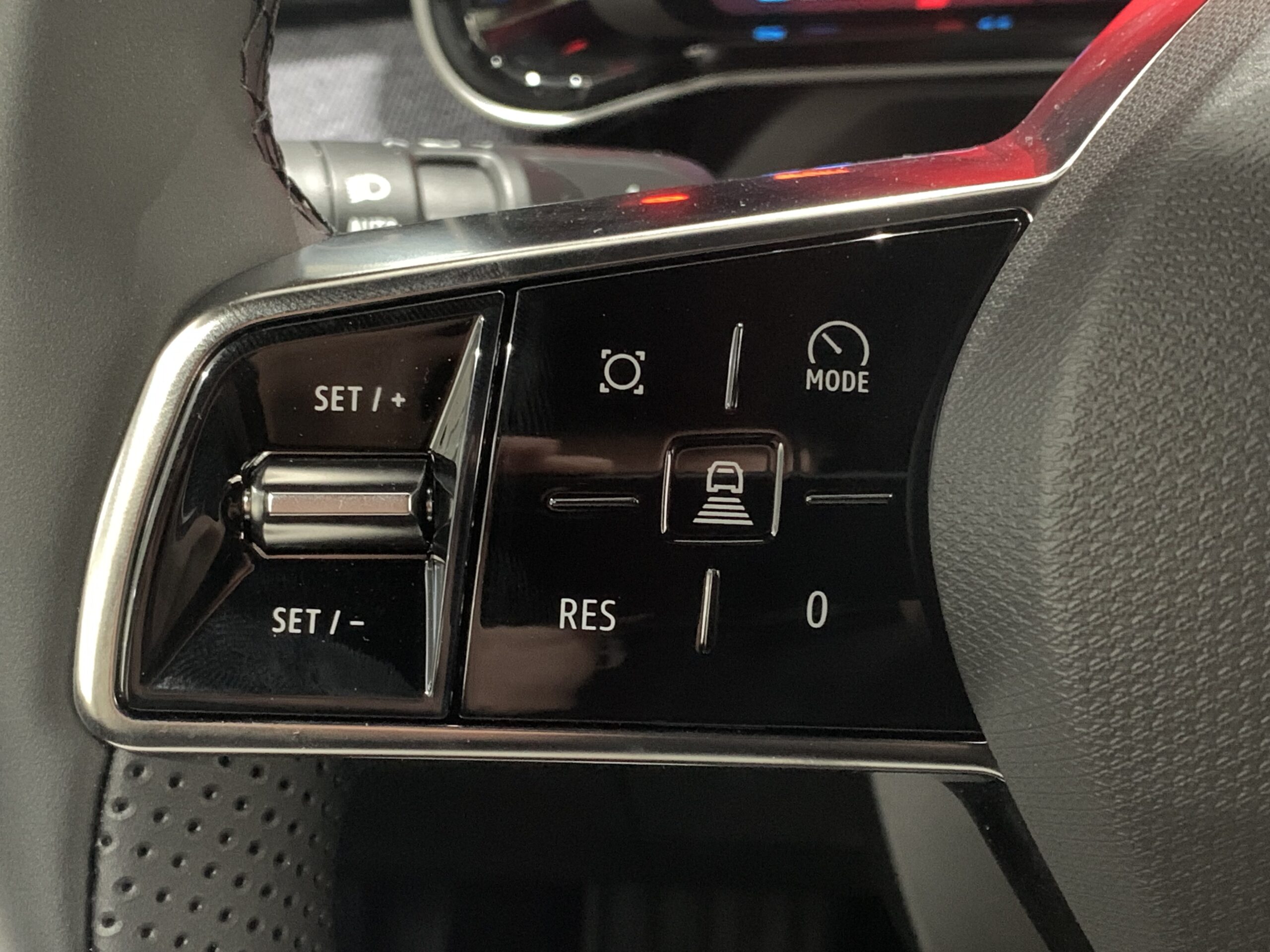 R5 TECHNO CONFORT 150CV + EMBELLECEDOR DE TITANIO