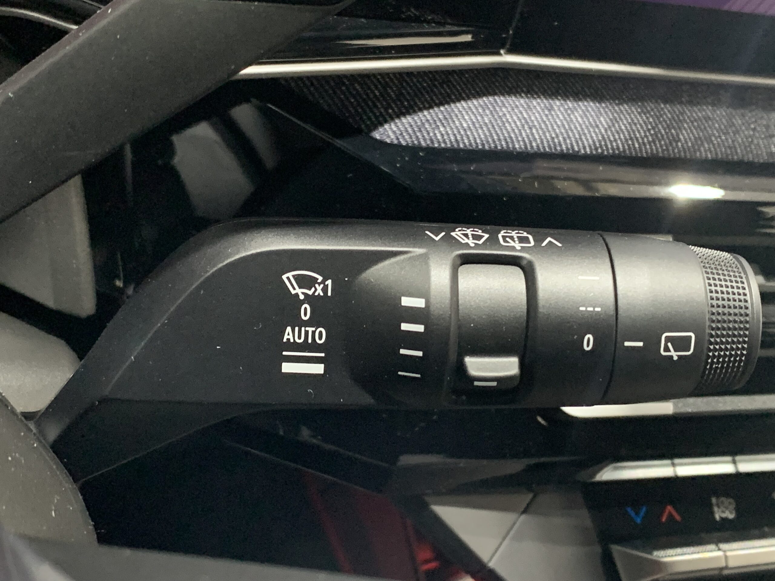 R5 TECHNO CONFORT 150CV + EMBELLECEDOR DE TITANIO