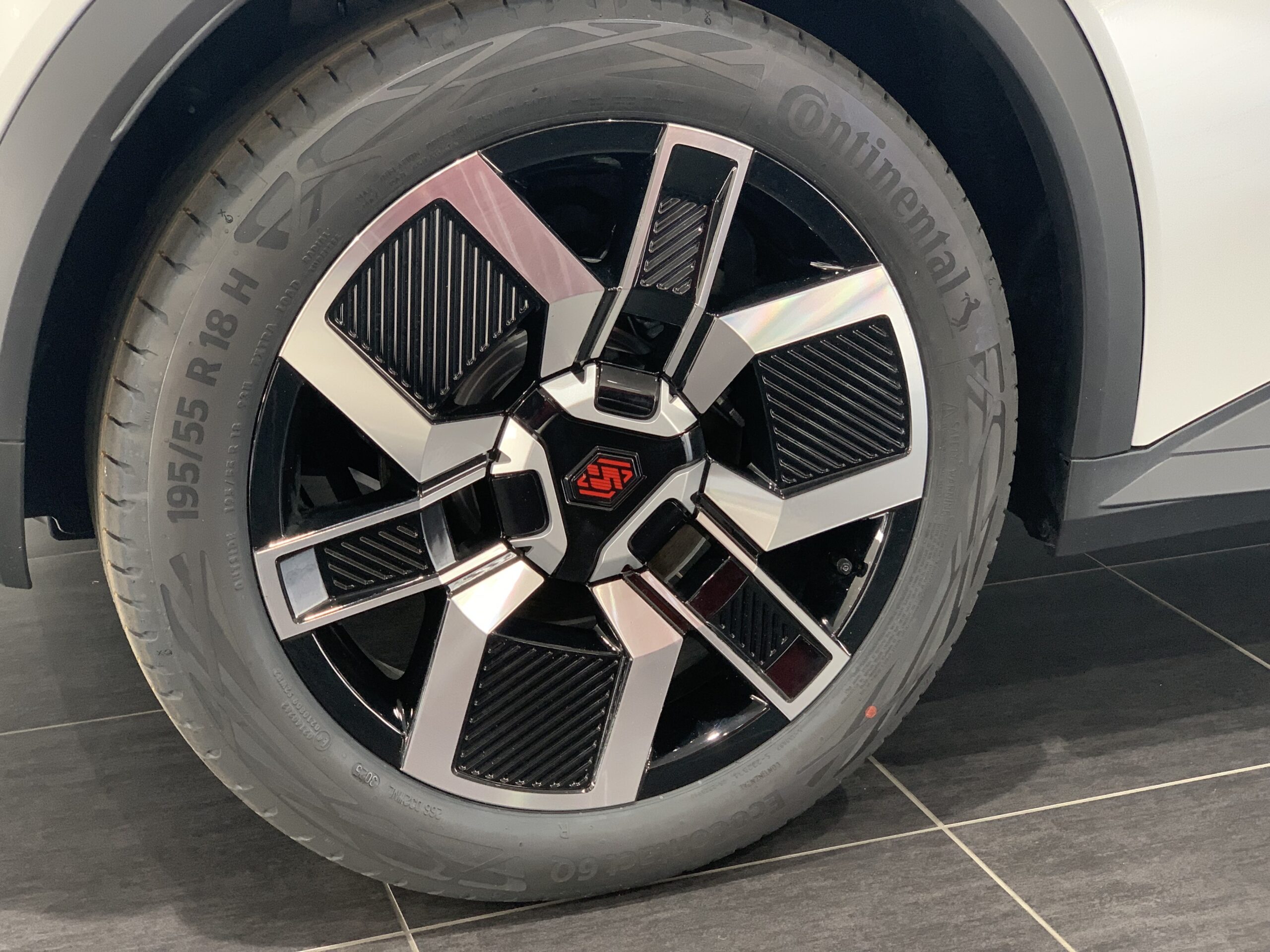 R5 TECHNO CONFORT 150CV + EMBELLECEDOR DE TITANIO