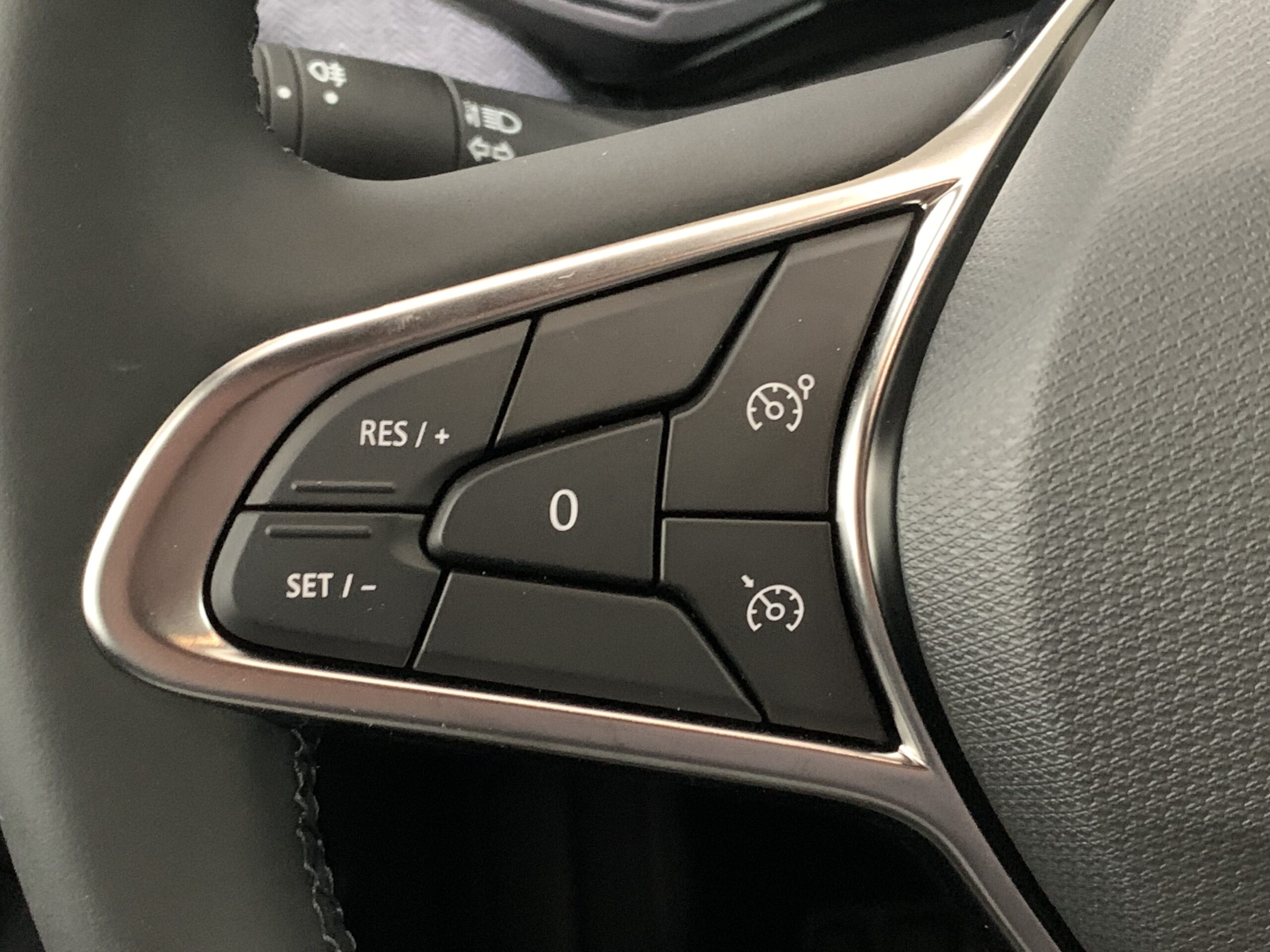 RENAULT CLIO TECHNO FULL HYBRID 145CV