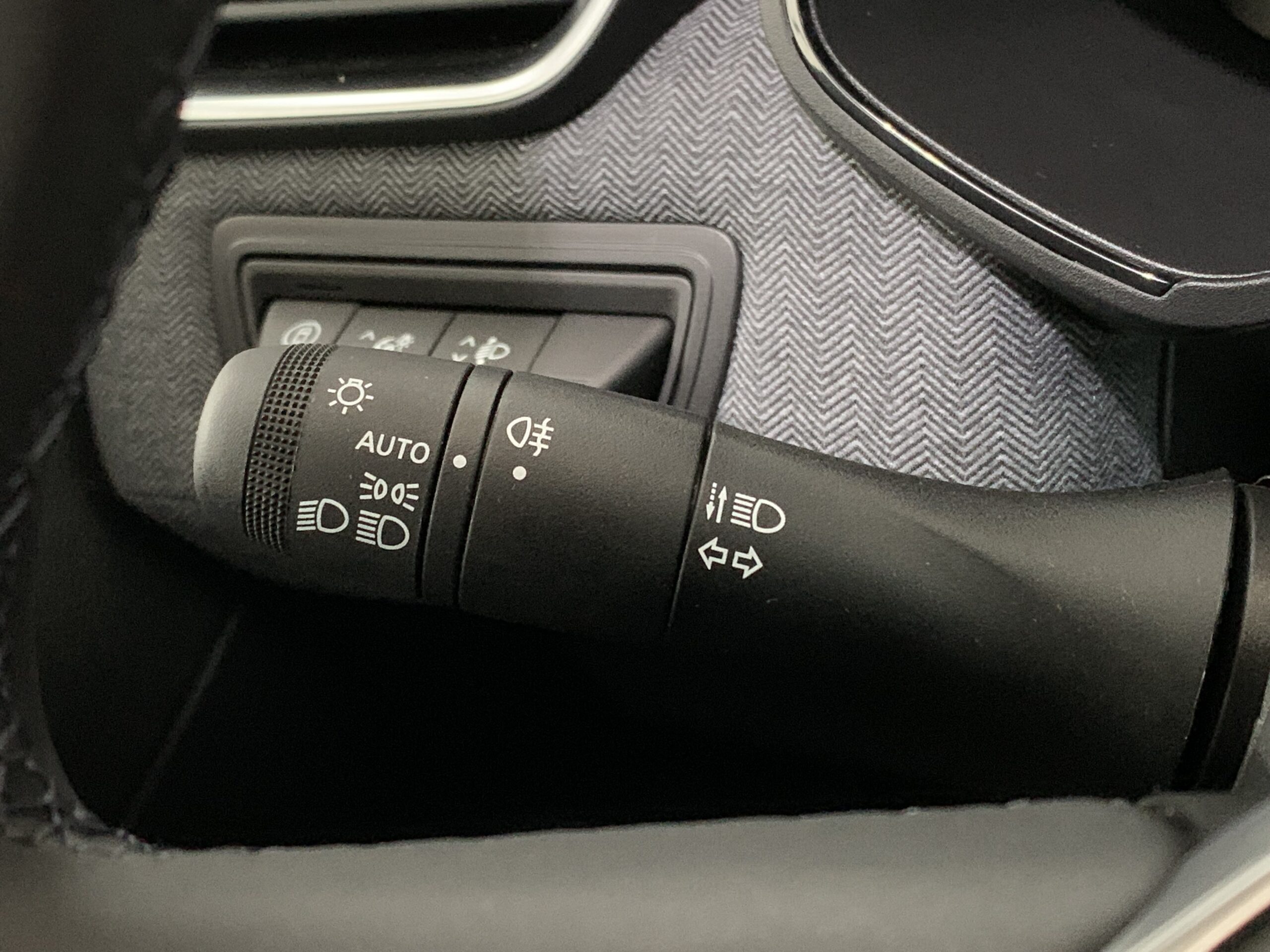 RENAULT CLIO TECHNO FULL HYBRID 145CV