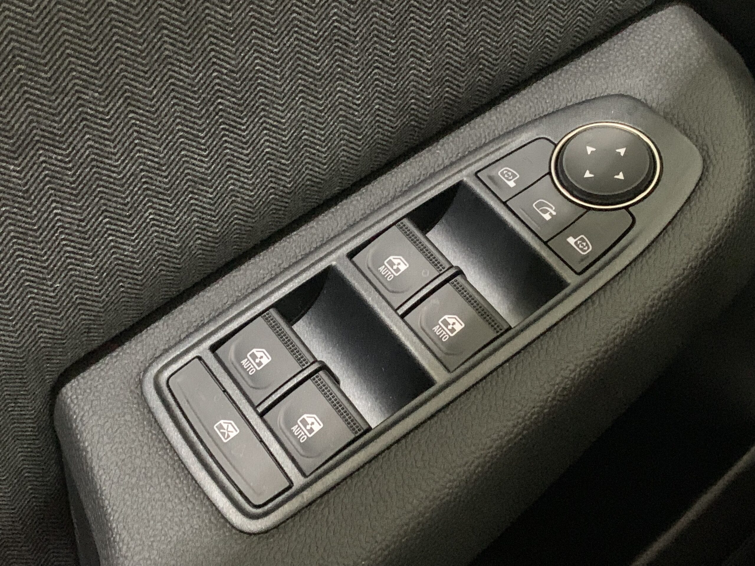 RENAULT CLIO TECHNO FULL HYBRID 145CV