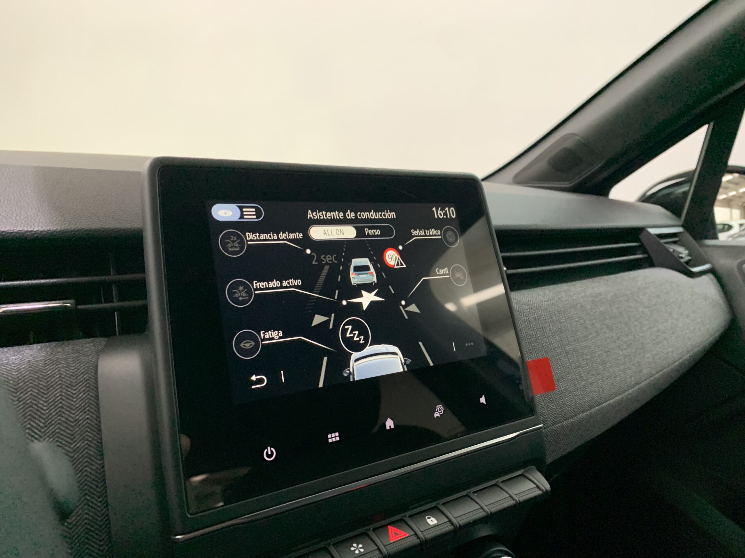 RENAULT CLIO TECHNO FULL HYBRID 145CV