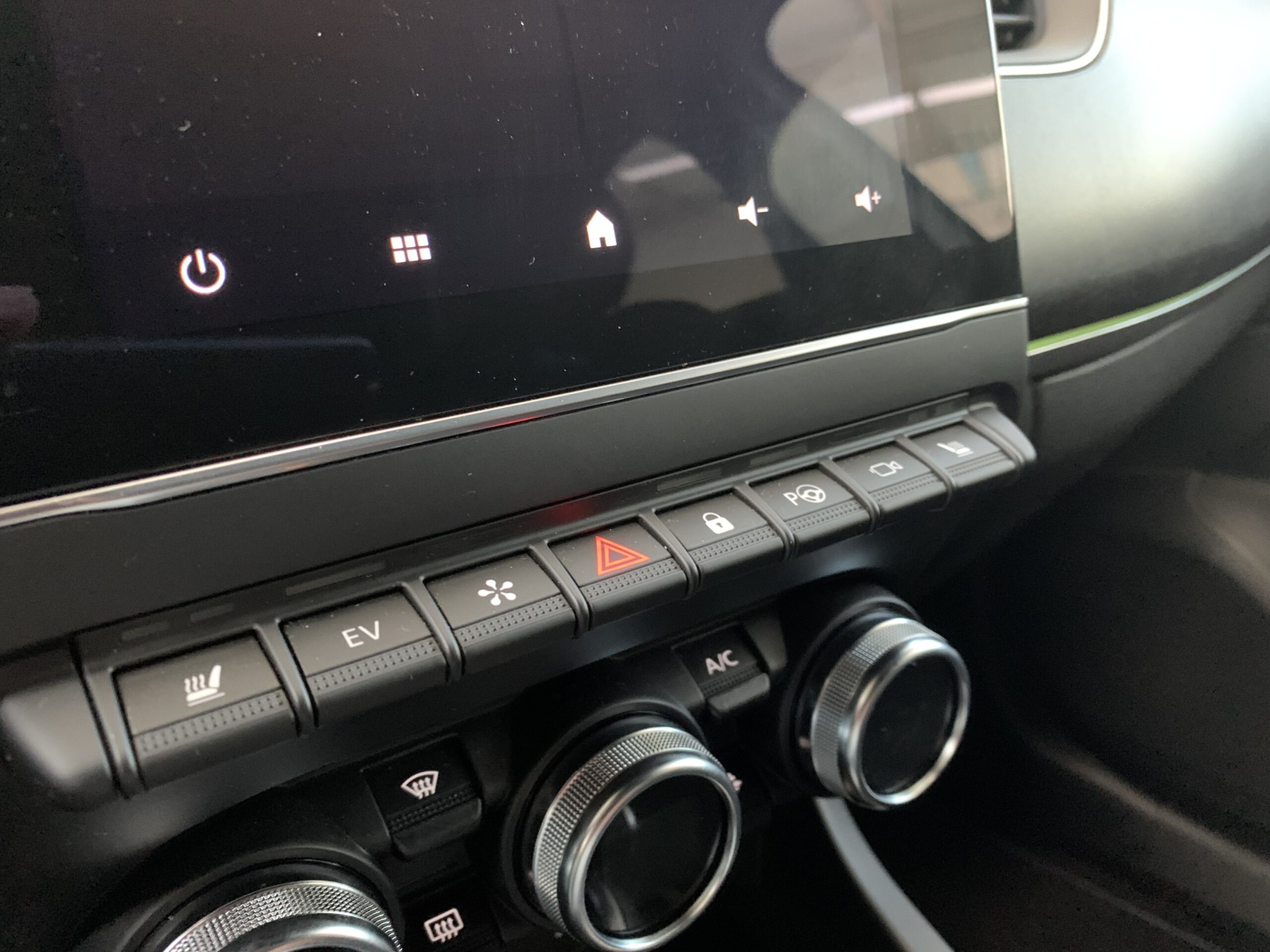 NUEVO ARKANA ESPIRIT ALPINE FULL HYBRID 145CV + TECHO DE COLOR NEGRO + PACK PARKING PLUS