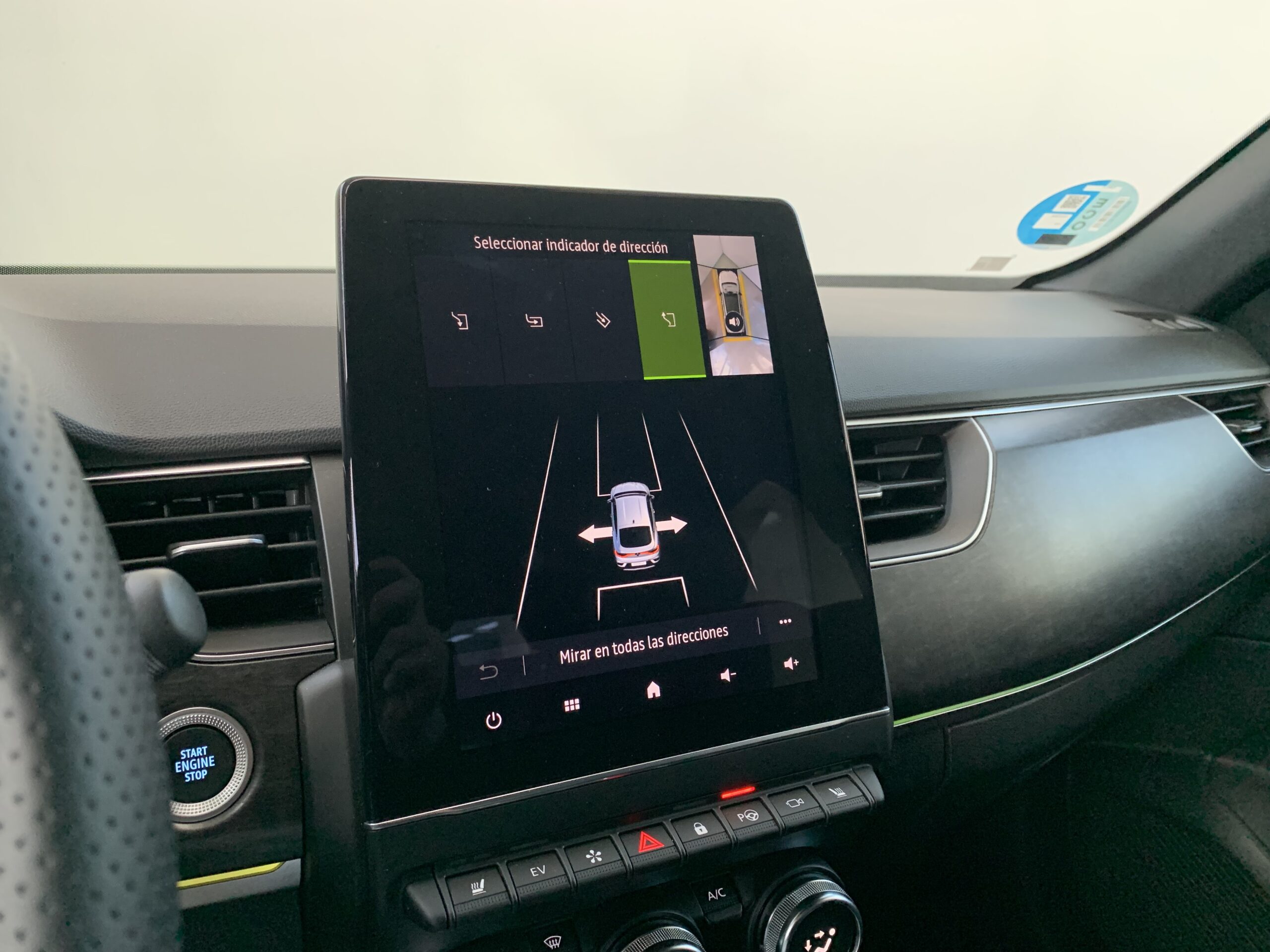 NUEVO ARKANA ESPIRIT ALPINE FULL HYBRID 145CV + TECHO DE COLOR NEGRO + PACK PARKING PLUS