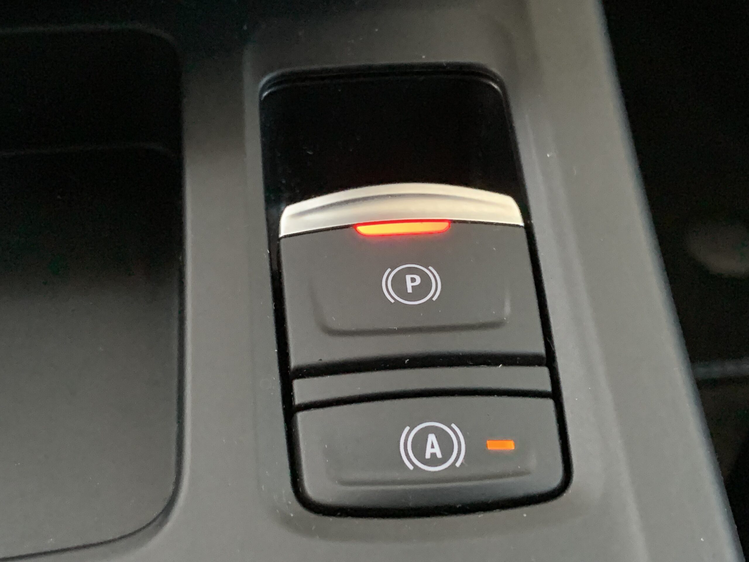 NUEVO ARKANA ESPIRIT ALPINE FULL HYBRID 145CV + TECHO DE COLOR NEGRO + PACK PARKING PLUS