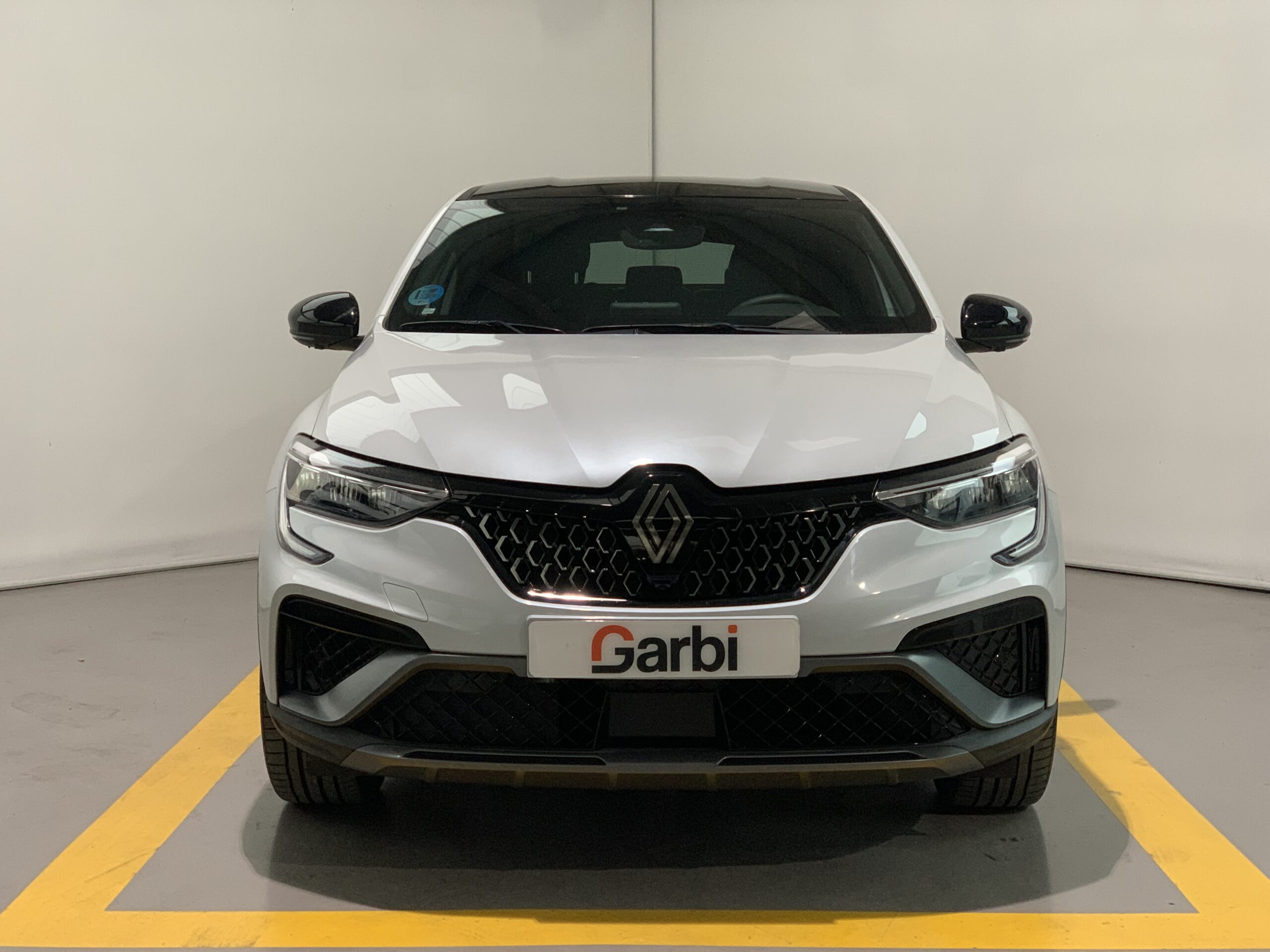 RENAULT ARKANA ESPIRIT ALPINE FULL HYBRID 145CV + TECHO DE COLOR NEGRO + PACK PARKING PLUS
