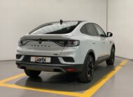 RENAULT ARKANA ESPIRIT ALPINE FULL HYBRID 145CV + TECHO DE COLOR NEGRO + PACK PARKING PLUS