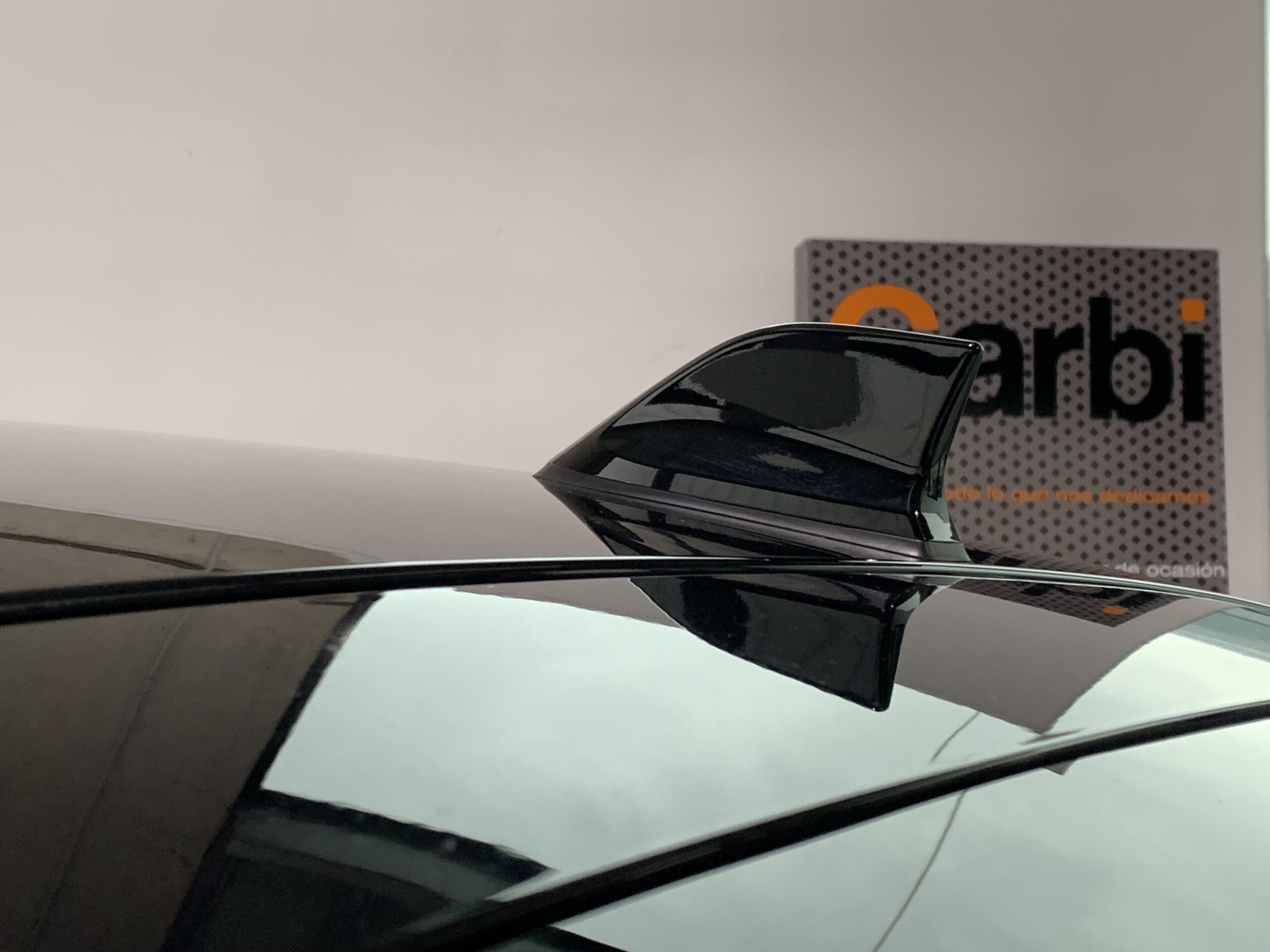 RENAULT ARKANA ESPIRIT ALPINE FULL HYBRID 145CV + TECHO DE COLOR NEGRO + PACK PARKING PLUS