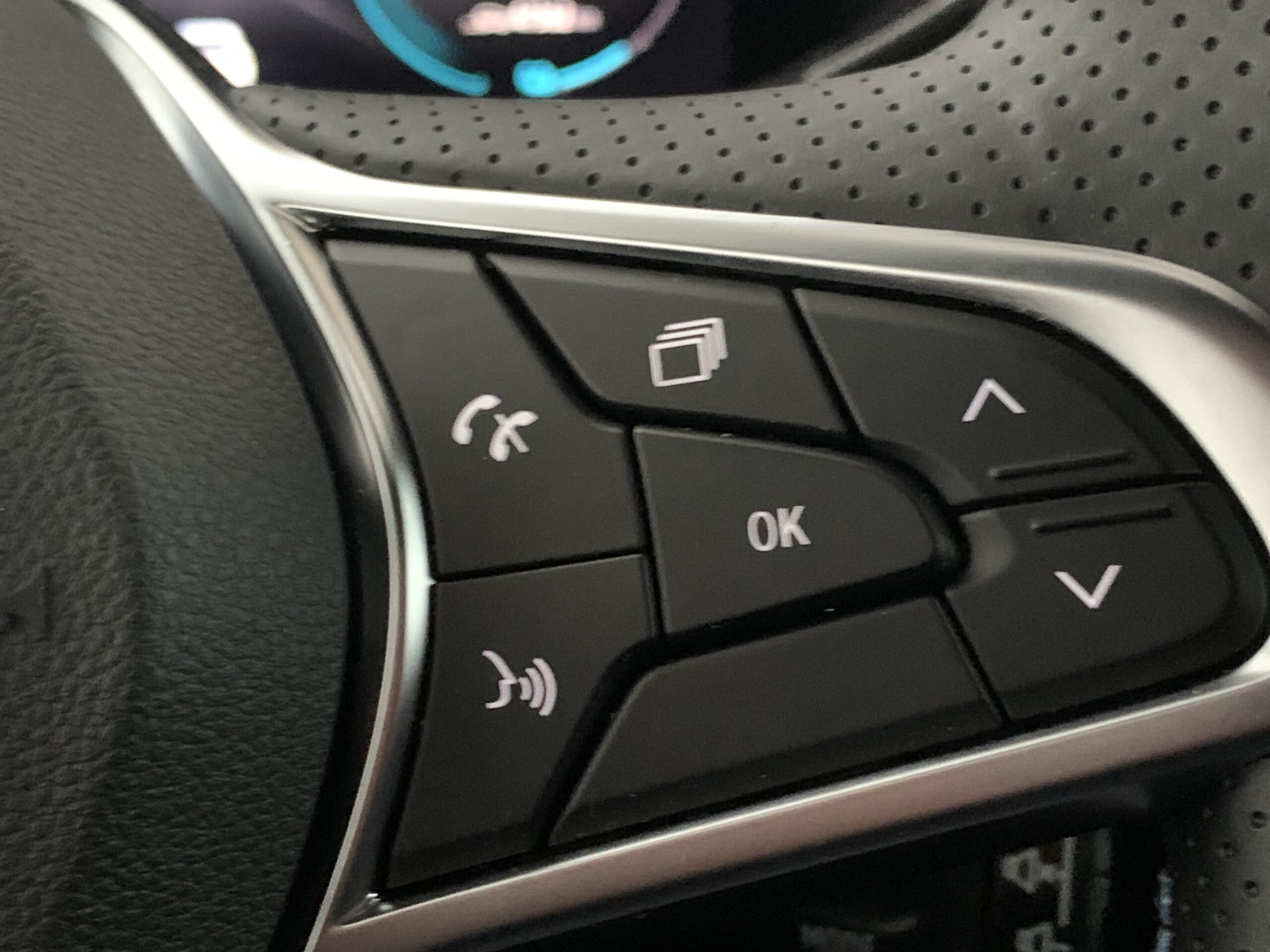 RENAULT ARKANA ESPIRIT ALPINE FULL HYBRID 145CV + TECHO DE COLOR NEGRO + PACK PARKING PLUS