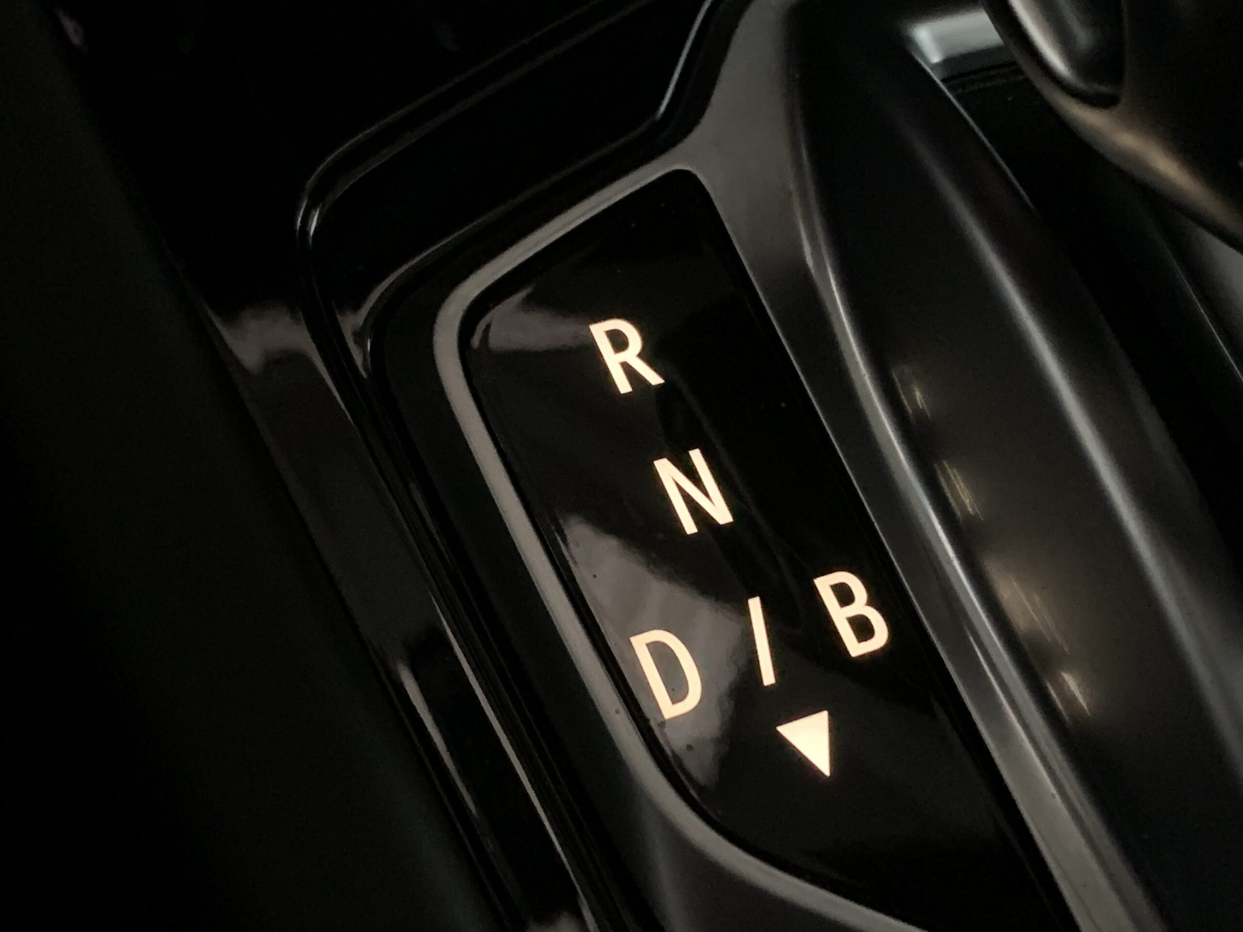 RENAULT ARKANA ESPIRIT ALPINE FULL HYBRID 145CV + TECHO DE COLOR NEGRO + PACK PARKING PLUS