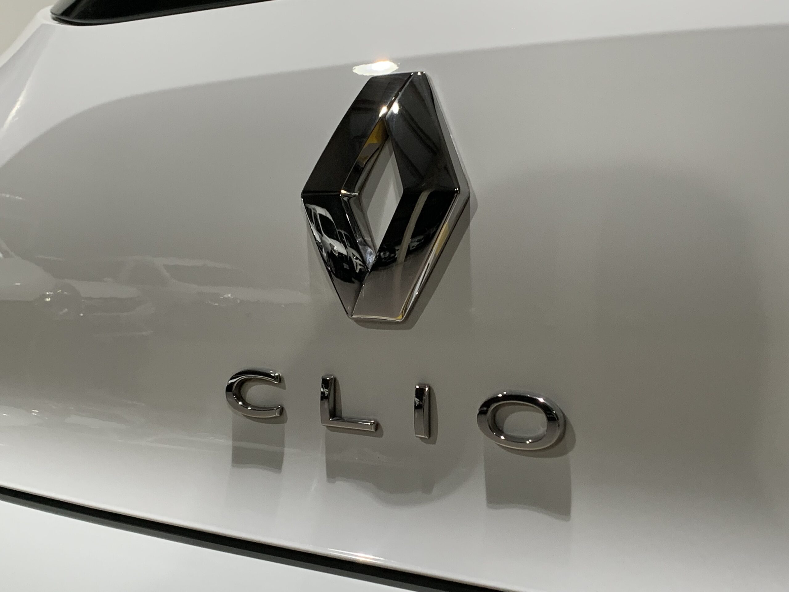 RENAULT CLIO ZEN GLP 100CV