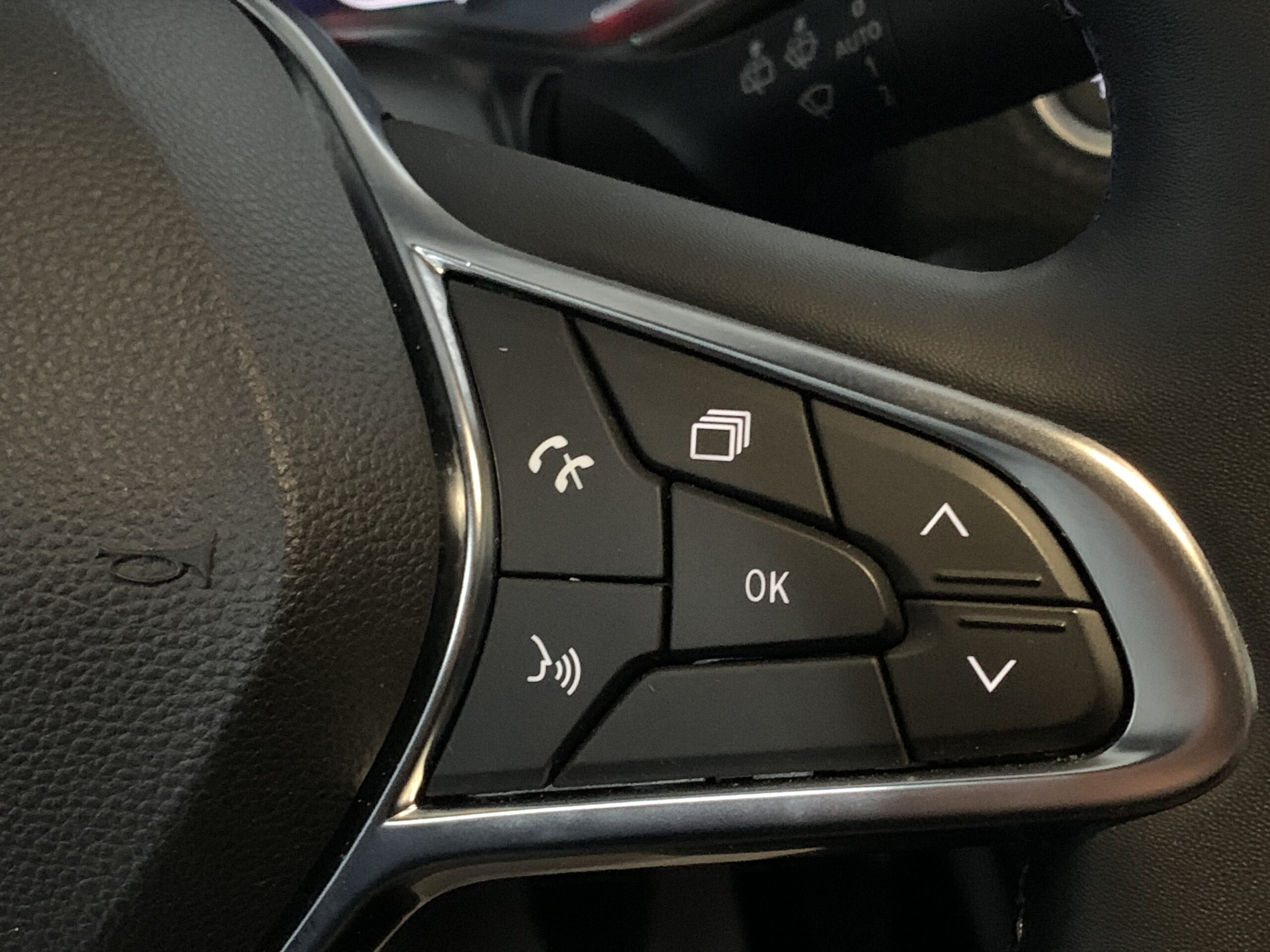 RENAULT CLIO ZEN GLP 100CV