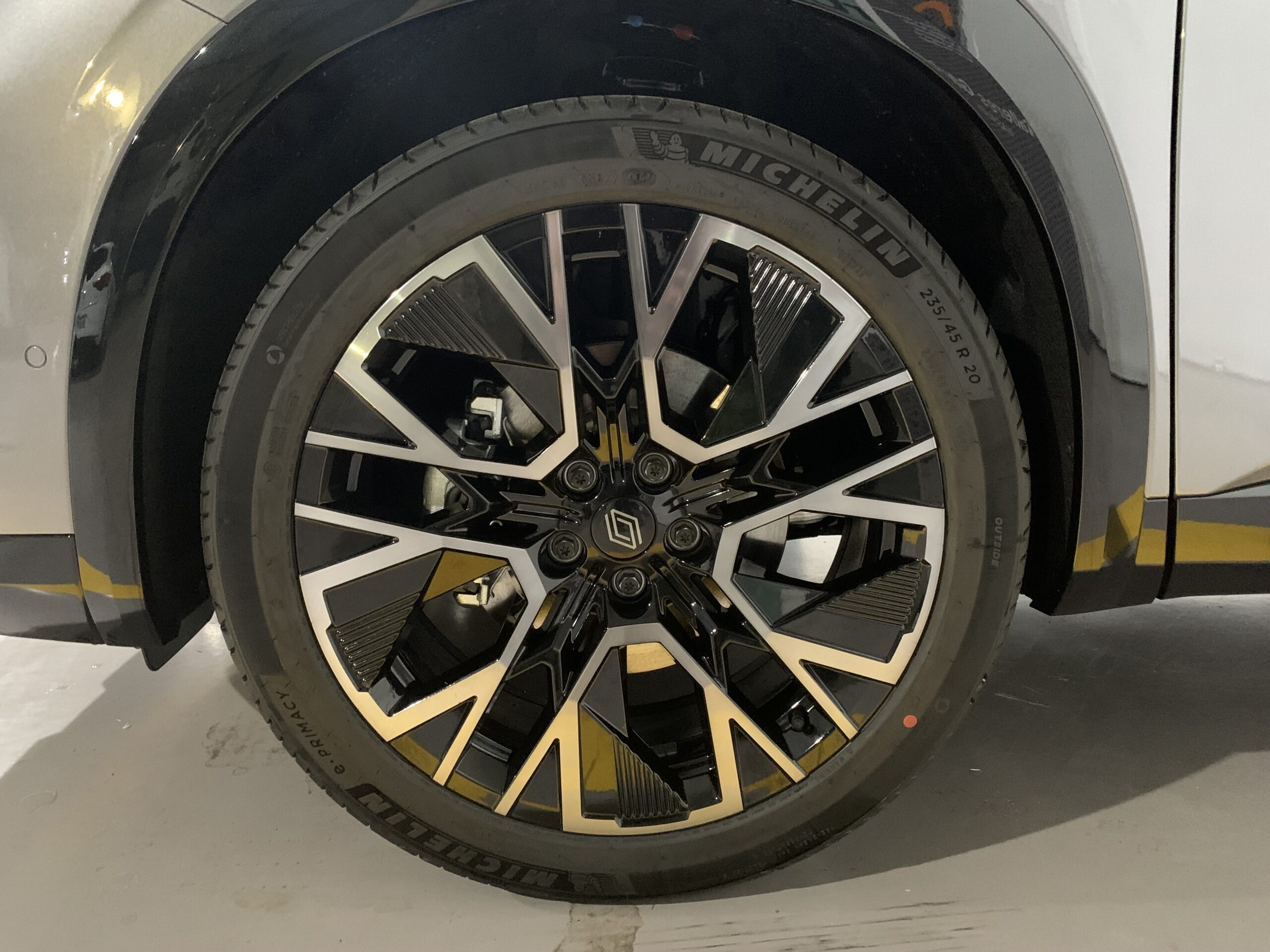 RENAULT NUEVO AUSTRAL ESPIRIT ALPINE FULL HYBRID 200CV + TECHO NEGRO BRILLANTE